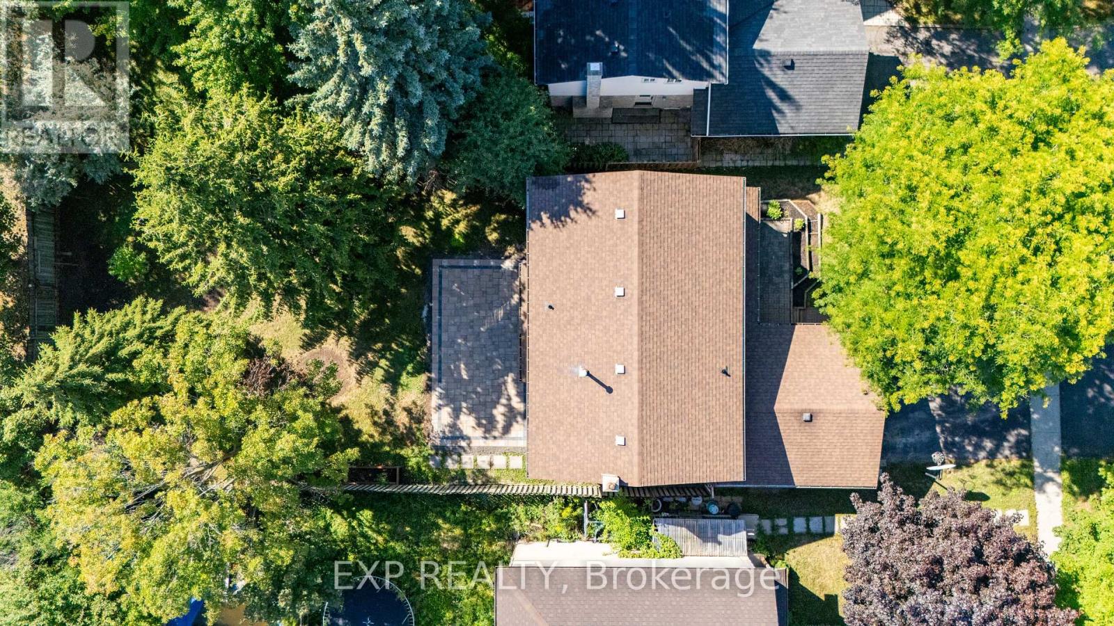 56 Manning Crescent, Newmarket (Gorham-College Manor), Ontario  L3Y 6H4 - Photo 40 - N12377245
