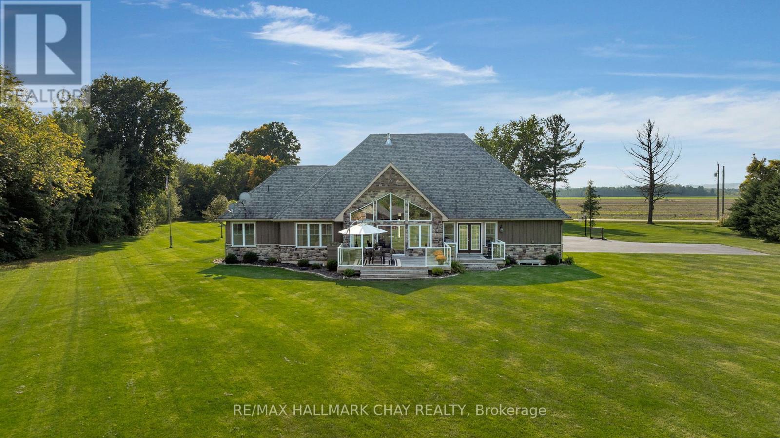 2957 3/4 Sunnidale Side Road, Clearview (New Lowell), Ontario  L0M 1N0 - Photo 46 - S12377285