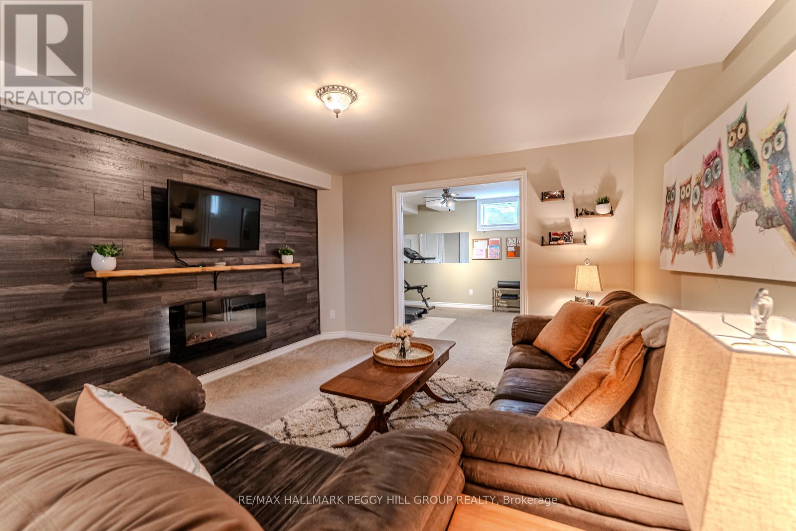 95 Crompton Drive, Barrie (Little Lake), Ontario  L4M 6P1 - Photo 12 - S12377290