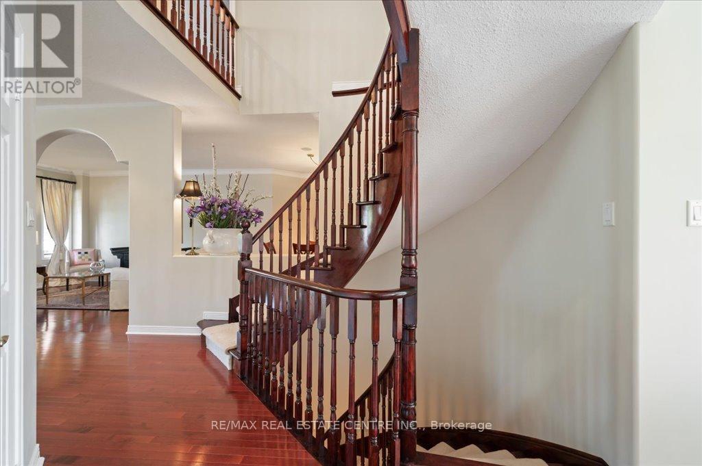 2222 Snead Road, Burlington (Rose), Ontario  L7M 4X2 - Photo 21 - W12377211