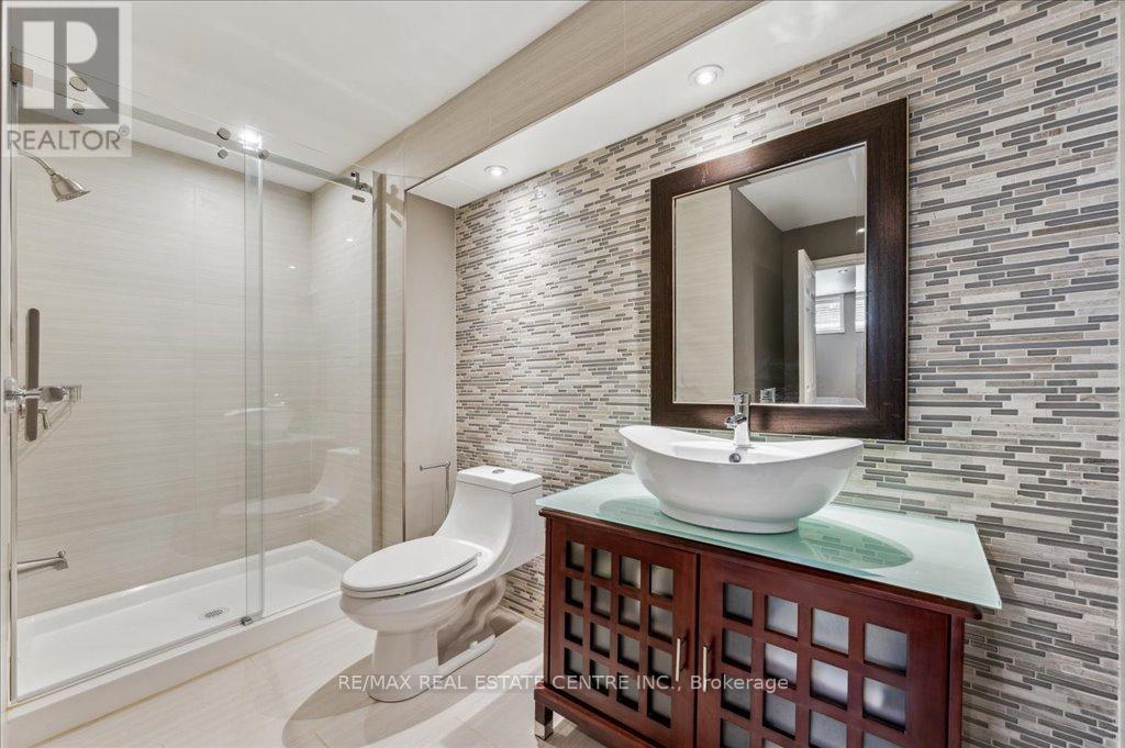 2222 Snead Road, Burlington (Rose), Ontario  L7M 4X2 - Photo 40 - W12377211