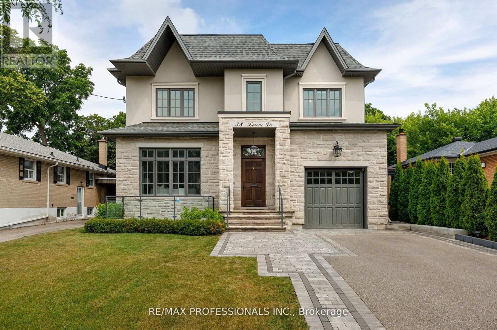 38 LORENE DRIVE, Toronto, Ontario