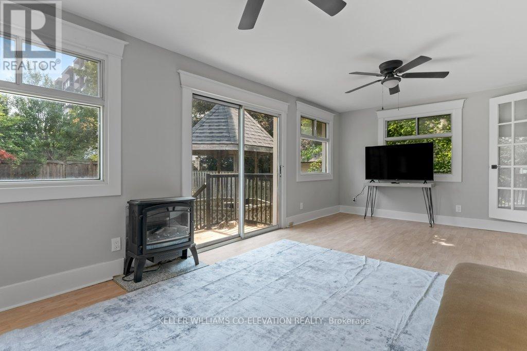 39 Court Street N, Milton (Om Old Milton), Ontario  L9T 2S2 - Photo 13 - W12377248
