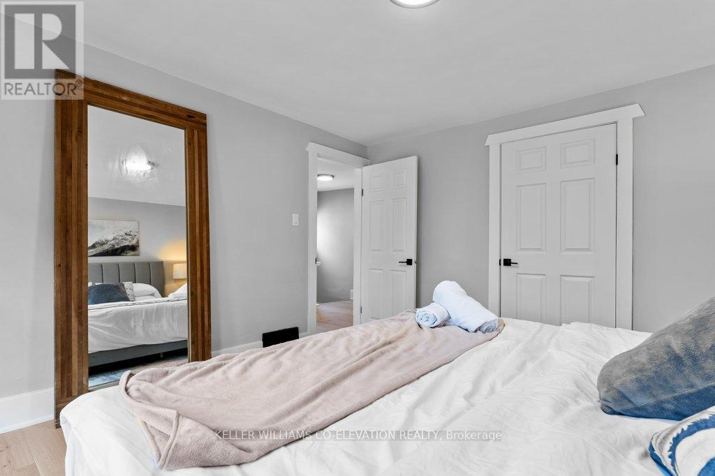 39 Court Street N, Milton (Om Old Milton), Ontario  L9T 2S2 - Photo 21 - W12377248