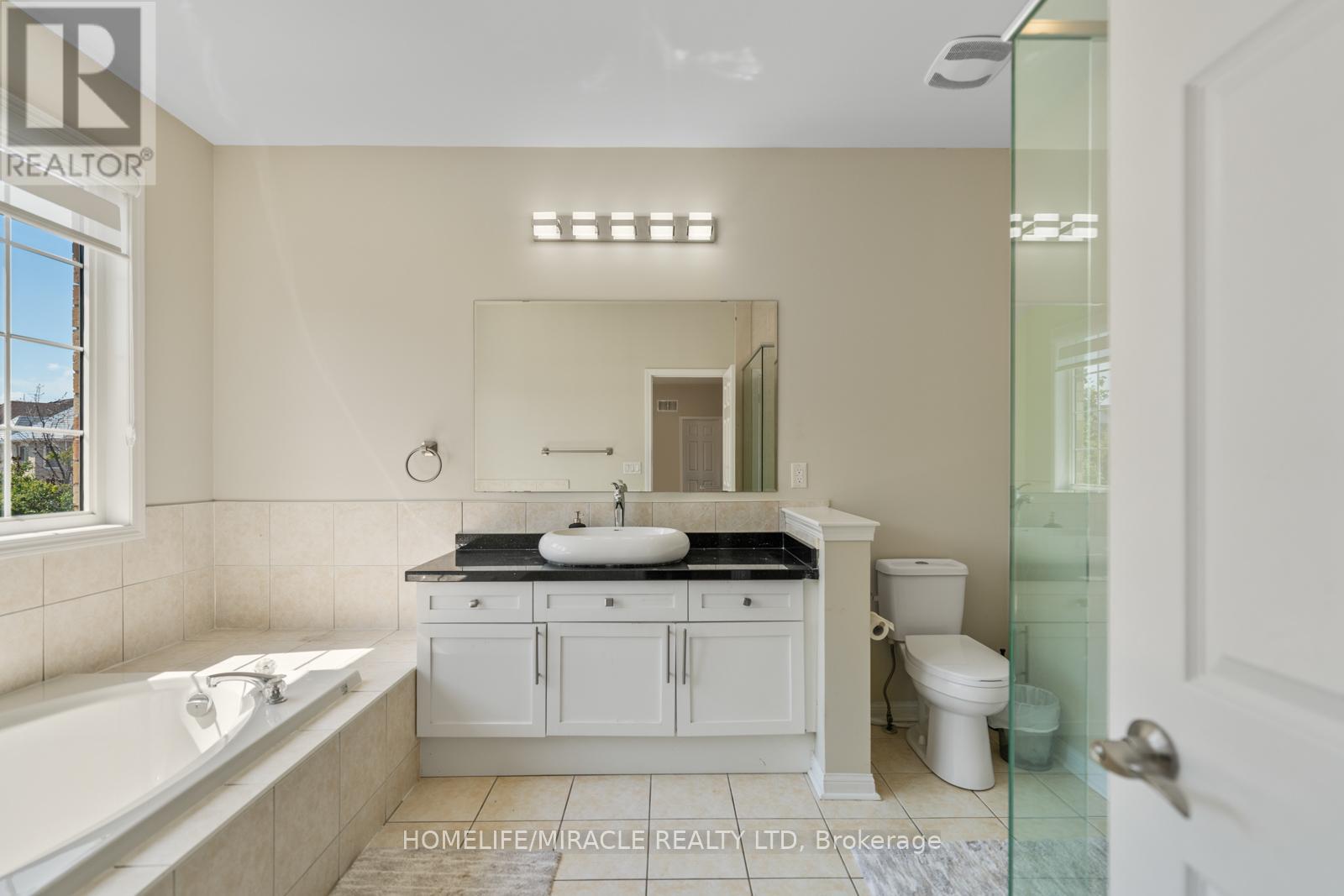 1 Vision Way, Brampton, Ontario  L6P 1H7 - Photo 35 - W12377298