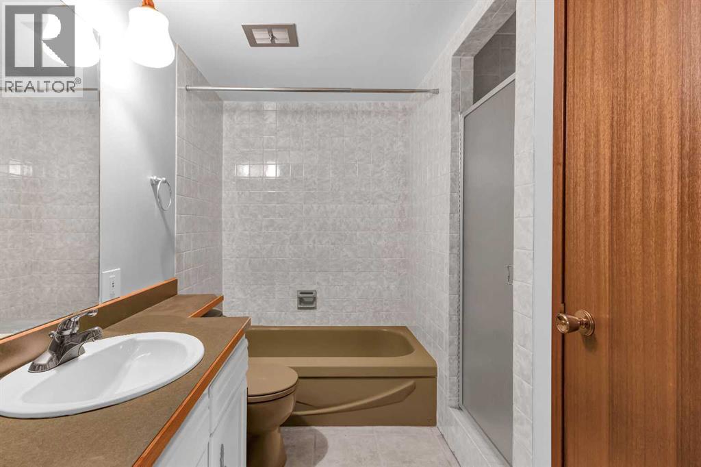 3151 Upper Place Nw, Calgary, Alberta  T2N 4H2 - Photo 21 - A2248167