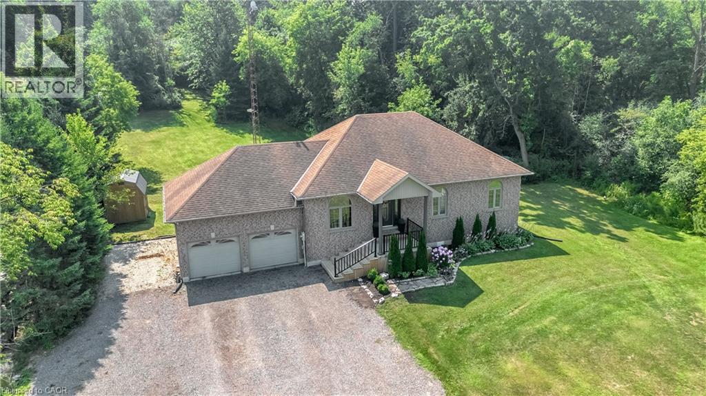 30 Douglas Street, Brantford, Ontario  N3T 0M6 - Photo 2 - 40763561