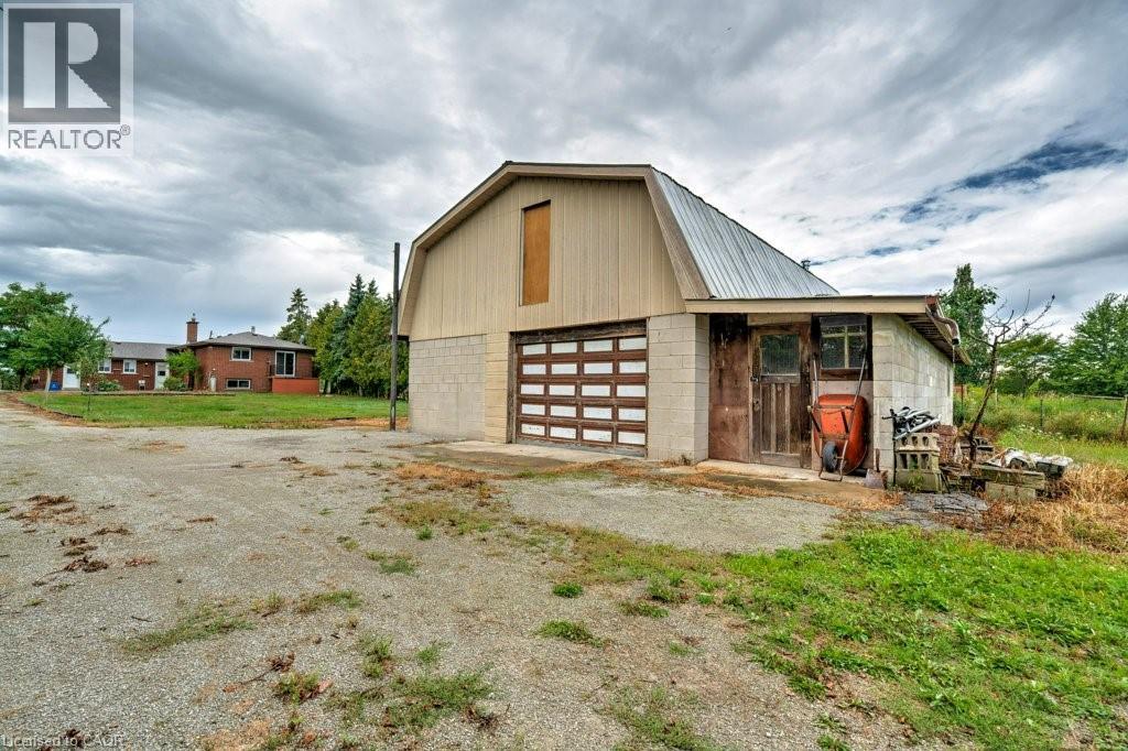 595 Green Mountain Road E, Stoney Creek, Ontario  L8J 2Z7 - Photo 39 - 40764681