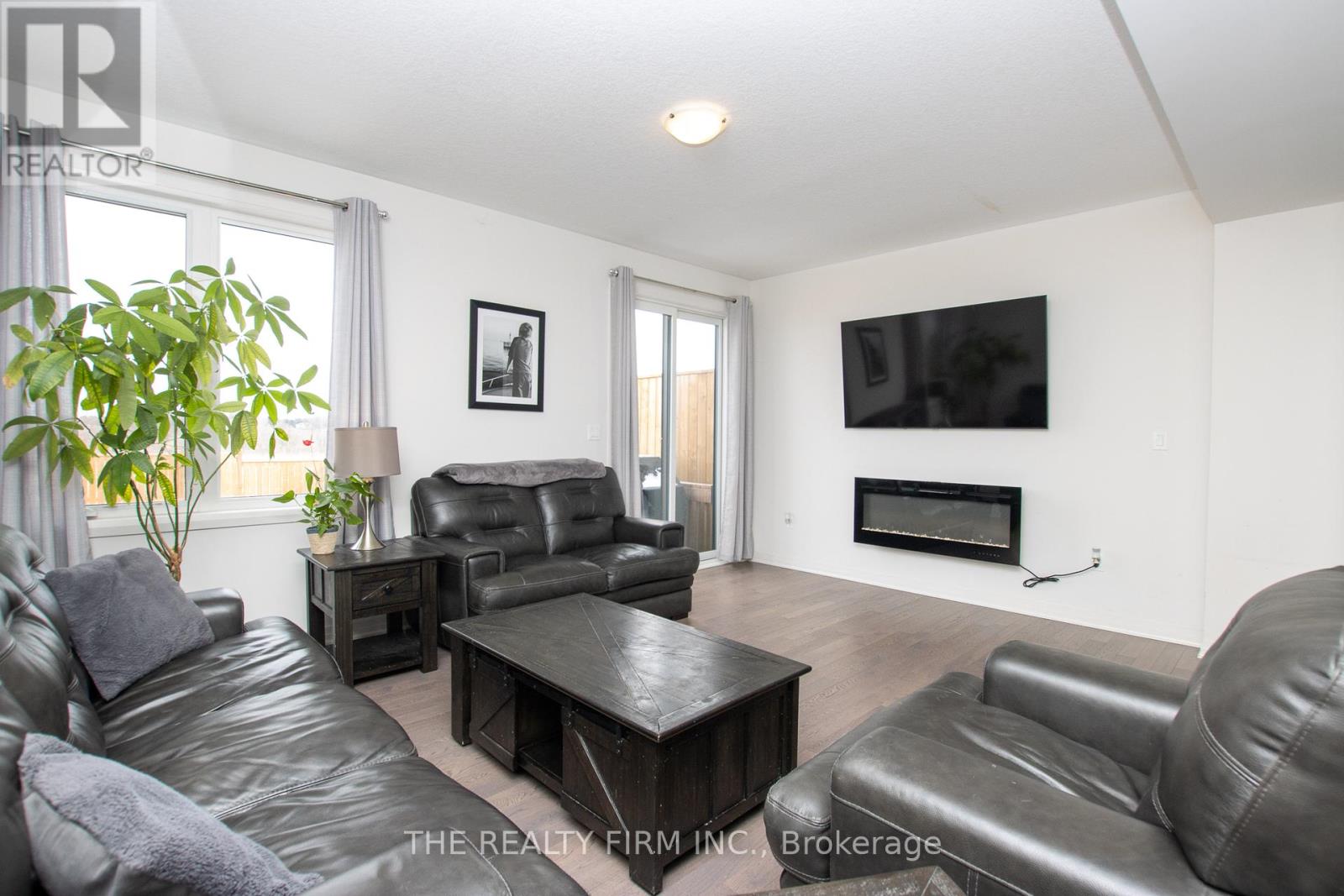 78 Middleton Street, Zorra, Ontario  N0M 2M0 - Photo 13 - X12377572