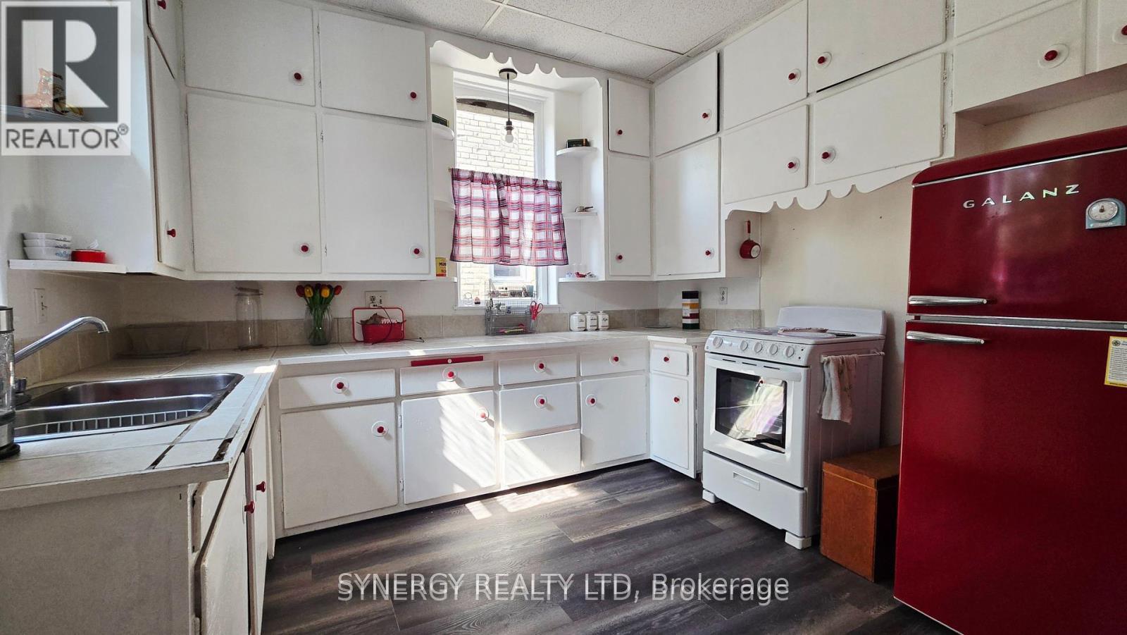 3229 River Street, Brooke-Alvinston, Ontario  N0N 1A0 - Photo 6 - X12377651