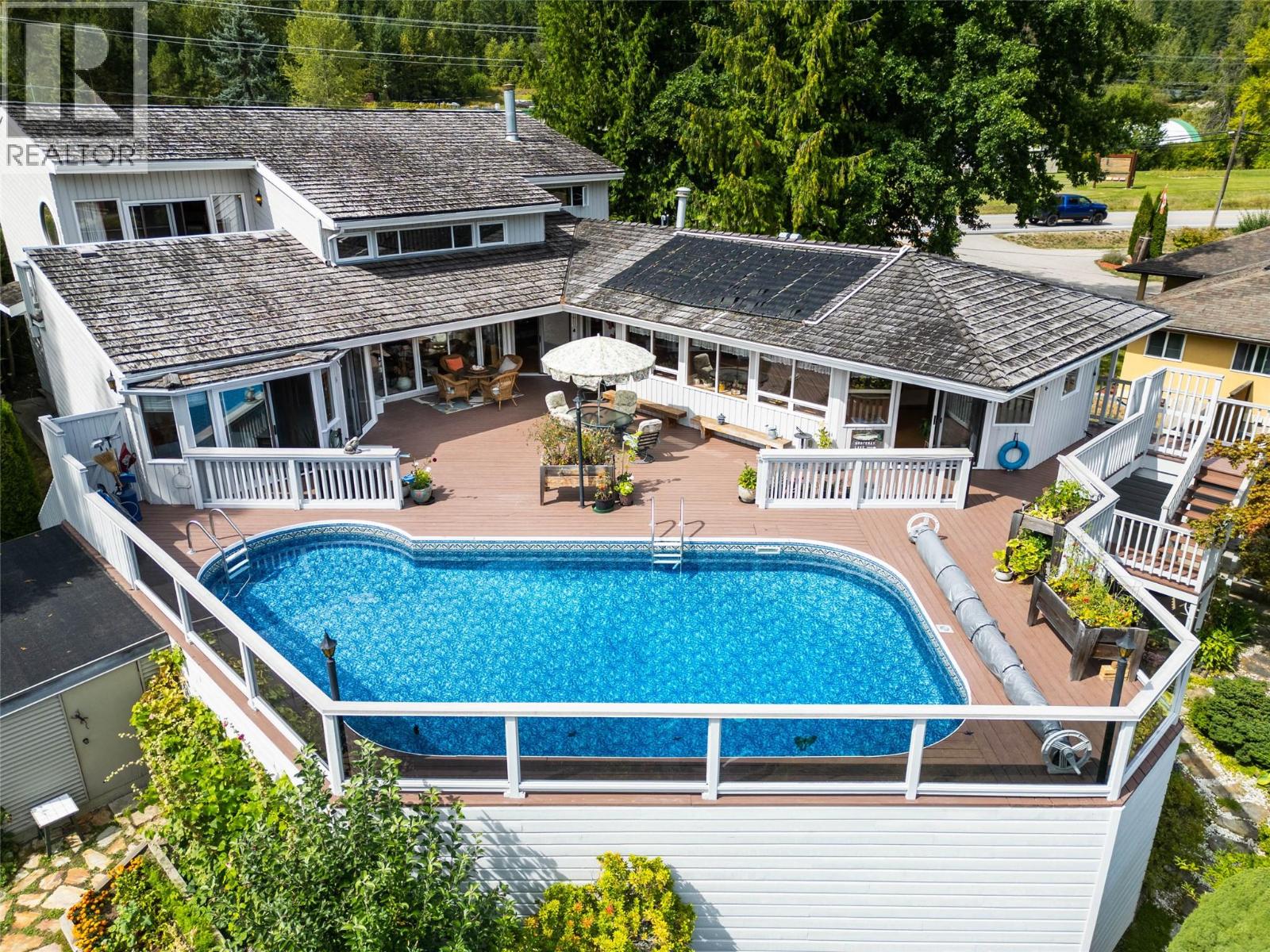 1896 3A Highway, nelson, British Columbia
