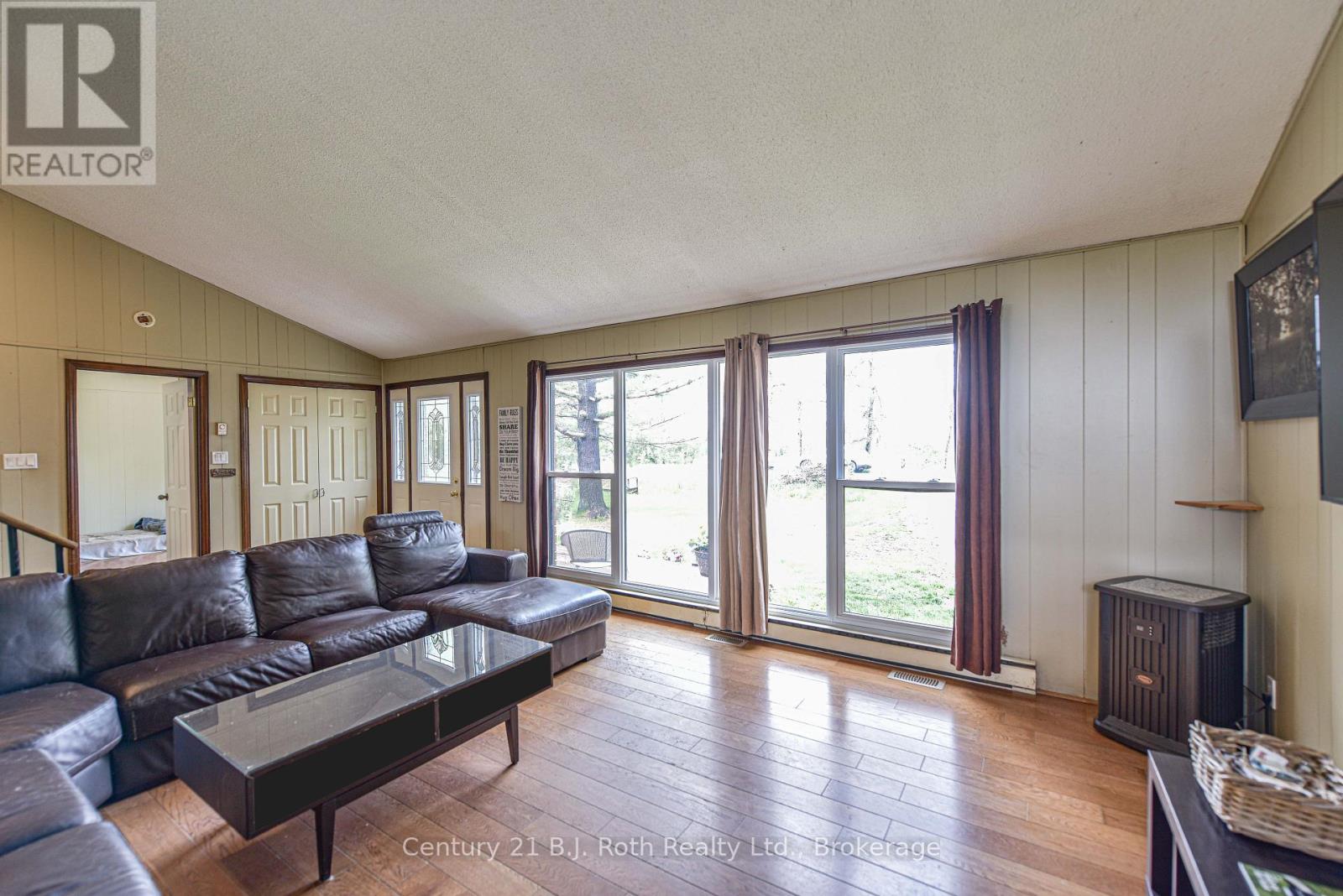 1535 15/16 Side Road E, Oro-Medonte, Ontario  L0L 1T0 - Photo 20 - S12377581