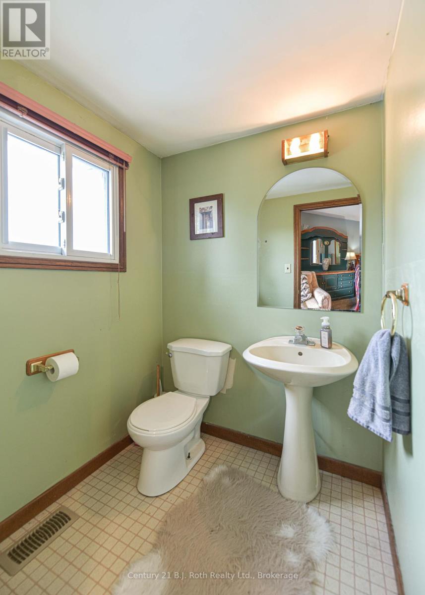 1535 15/16 Side Road E, Oro-Medonte, Ontario  L0L 1T0 - Photo 45 - S12377581