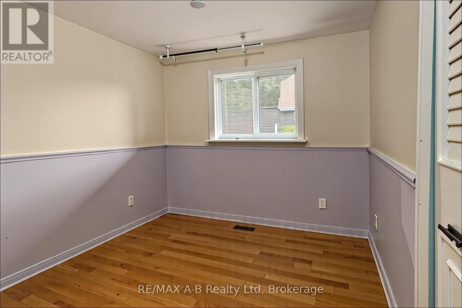 337 Willow Street, Stratford, Ontario  N5A 3B8 - Photo 12 - X12377550