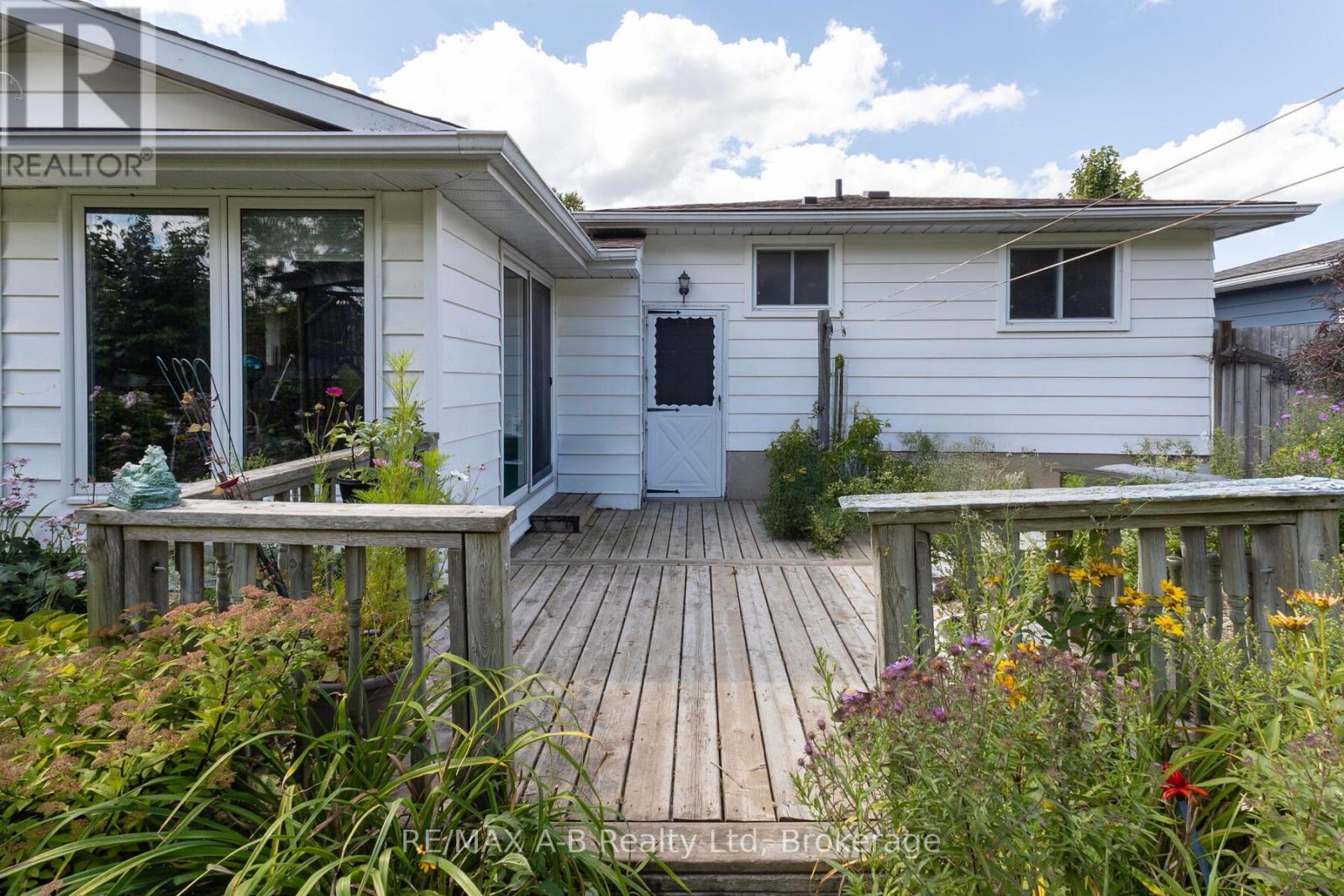 337 Willow Street, Stratford, Ontario  N5A 3B8 - Photo 19 - X12377550