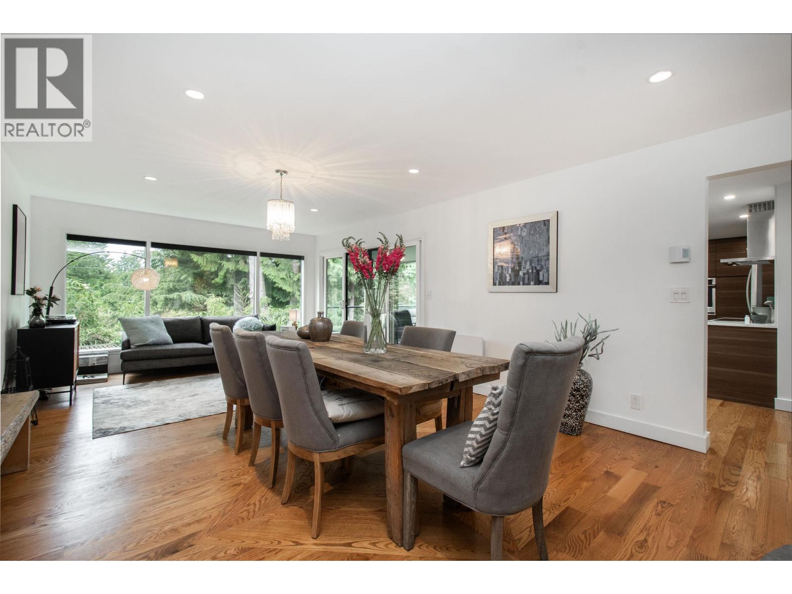 3855 Hillcrest Avenue, North Vancouver, British Columbia  V7R 4B7 - Photo 10 - R3042806