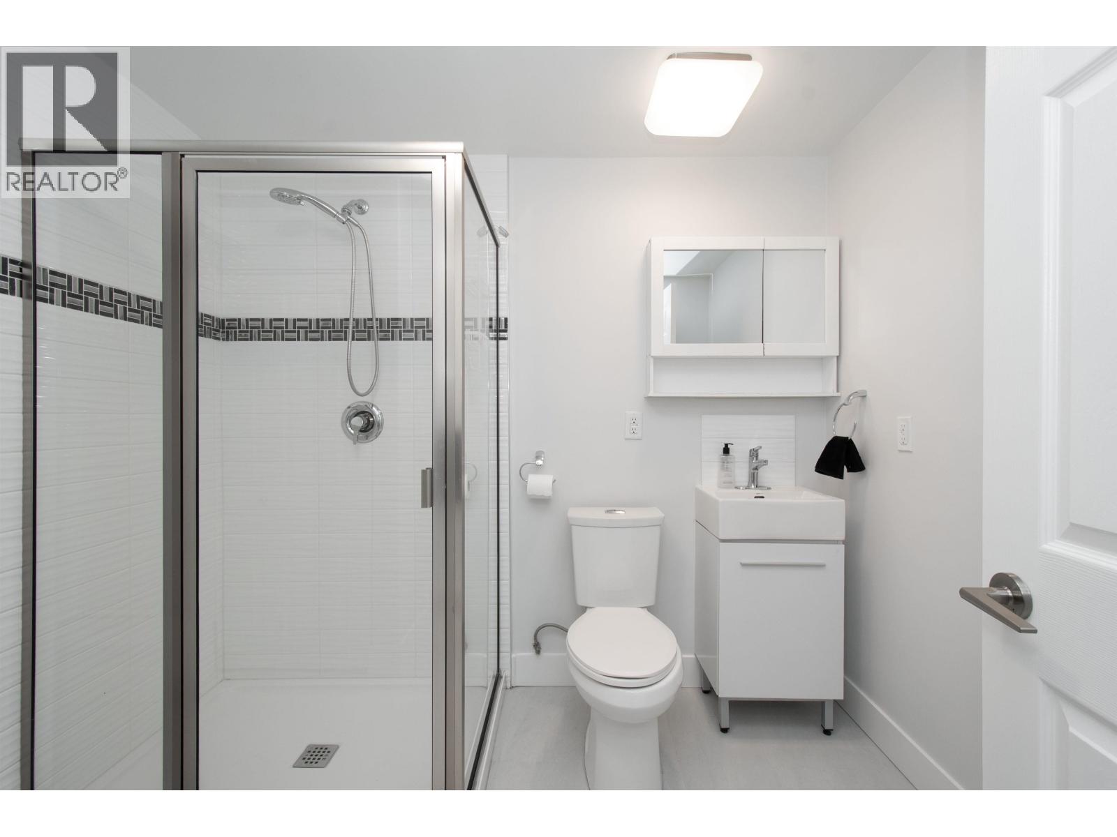 3855 Hillcrest Avenue, North Vancouver, British Columbia  V7R 4B7 - Photo 28 - R3042806