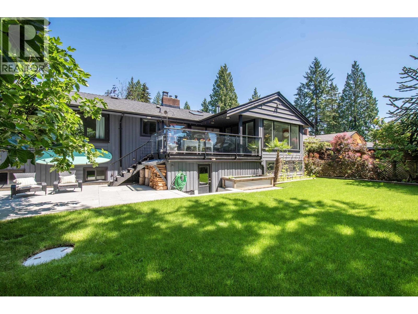 3855 Hillcrest Avenue, North Vancouver, British Columbia  V7R 4B7 - Photo 37 - R3042806