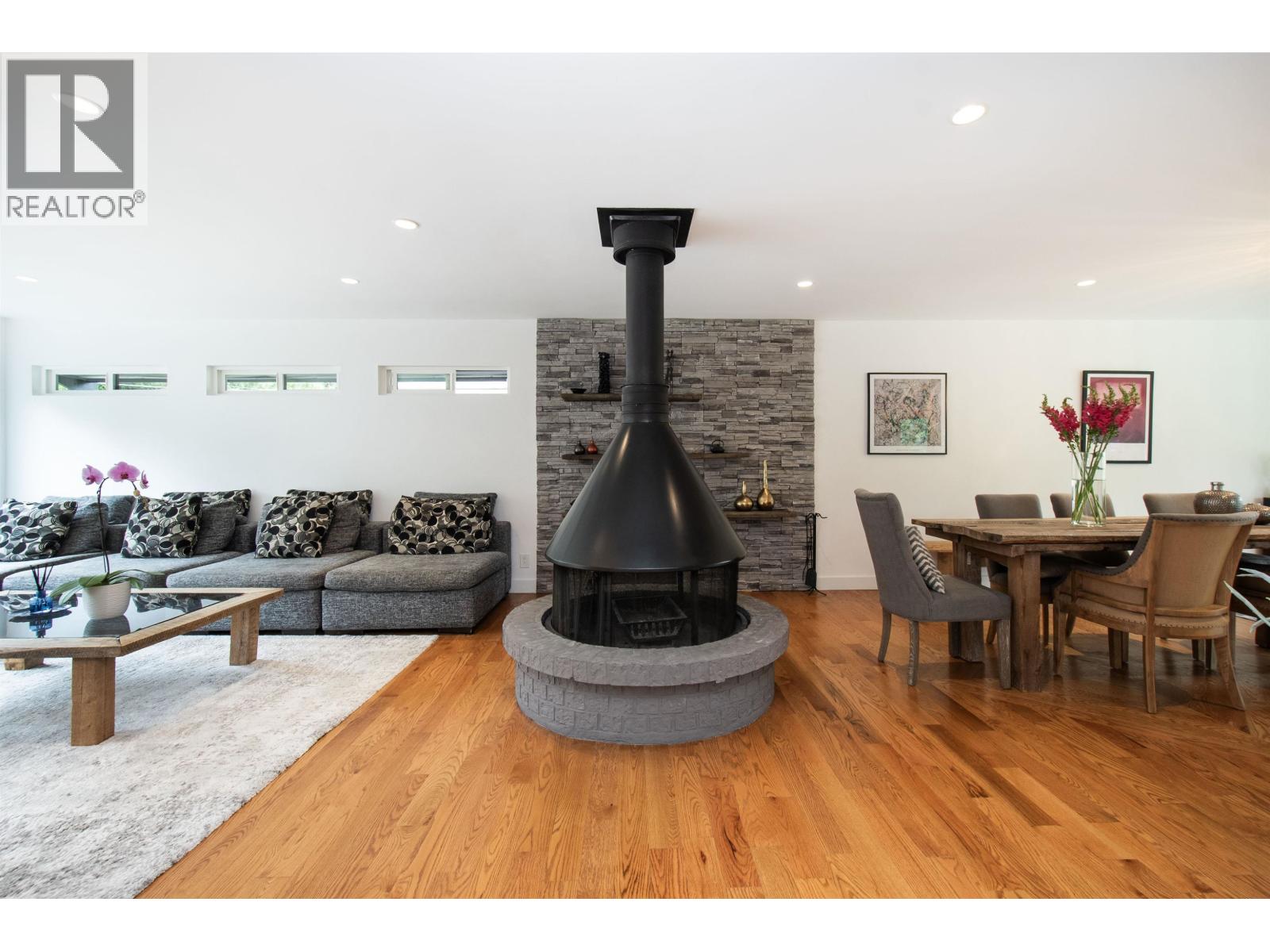 3855 Hillcrest Avenue, North Vancouver, British Columbia  V7R 4B7 - Photo 6 - R3042806