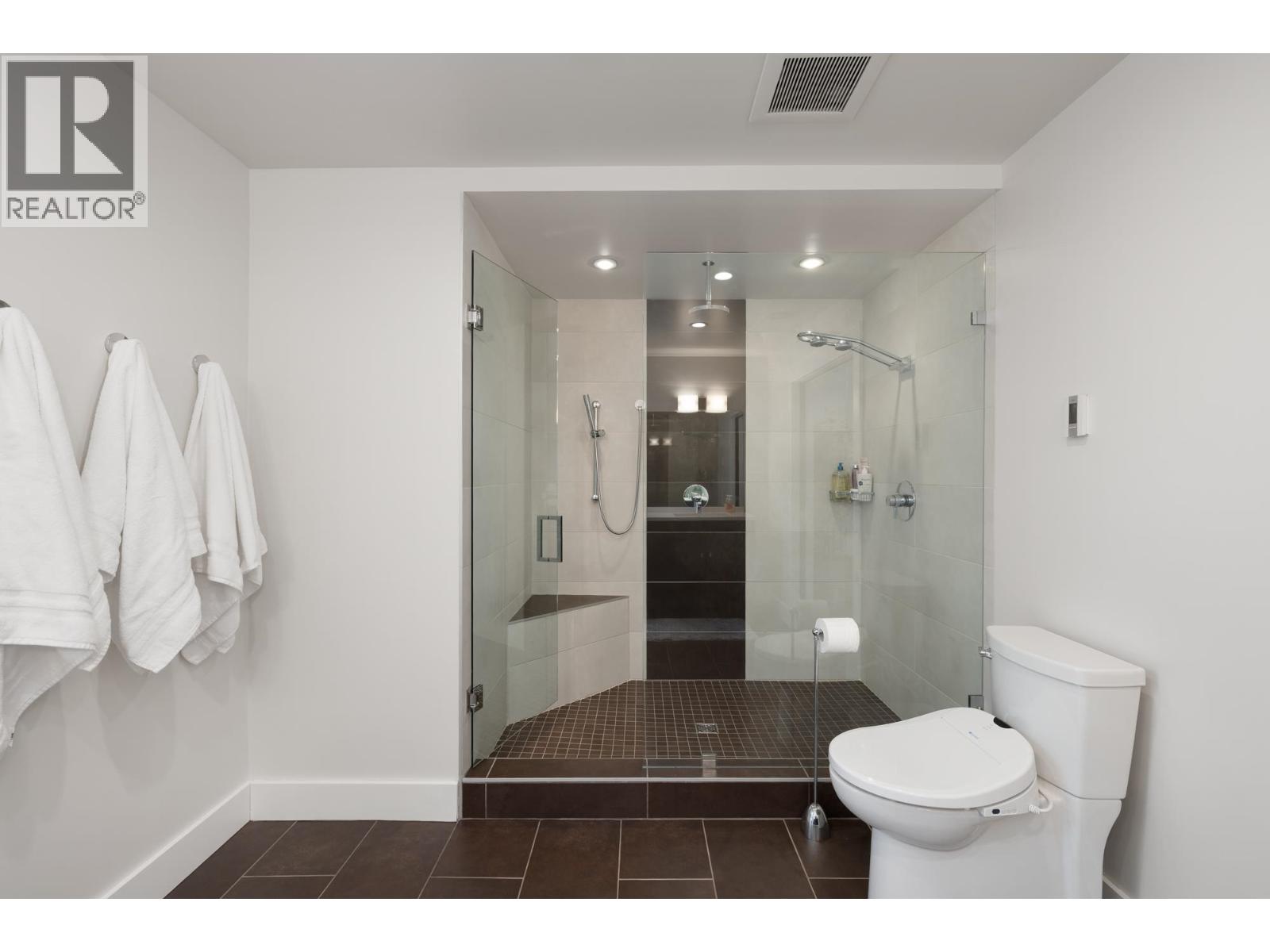 2678 Ailsa Crescent, North Vancouver, British Columbia  V7K 2B2 - Photo 31 - R3042815