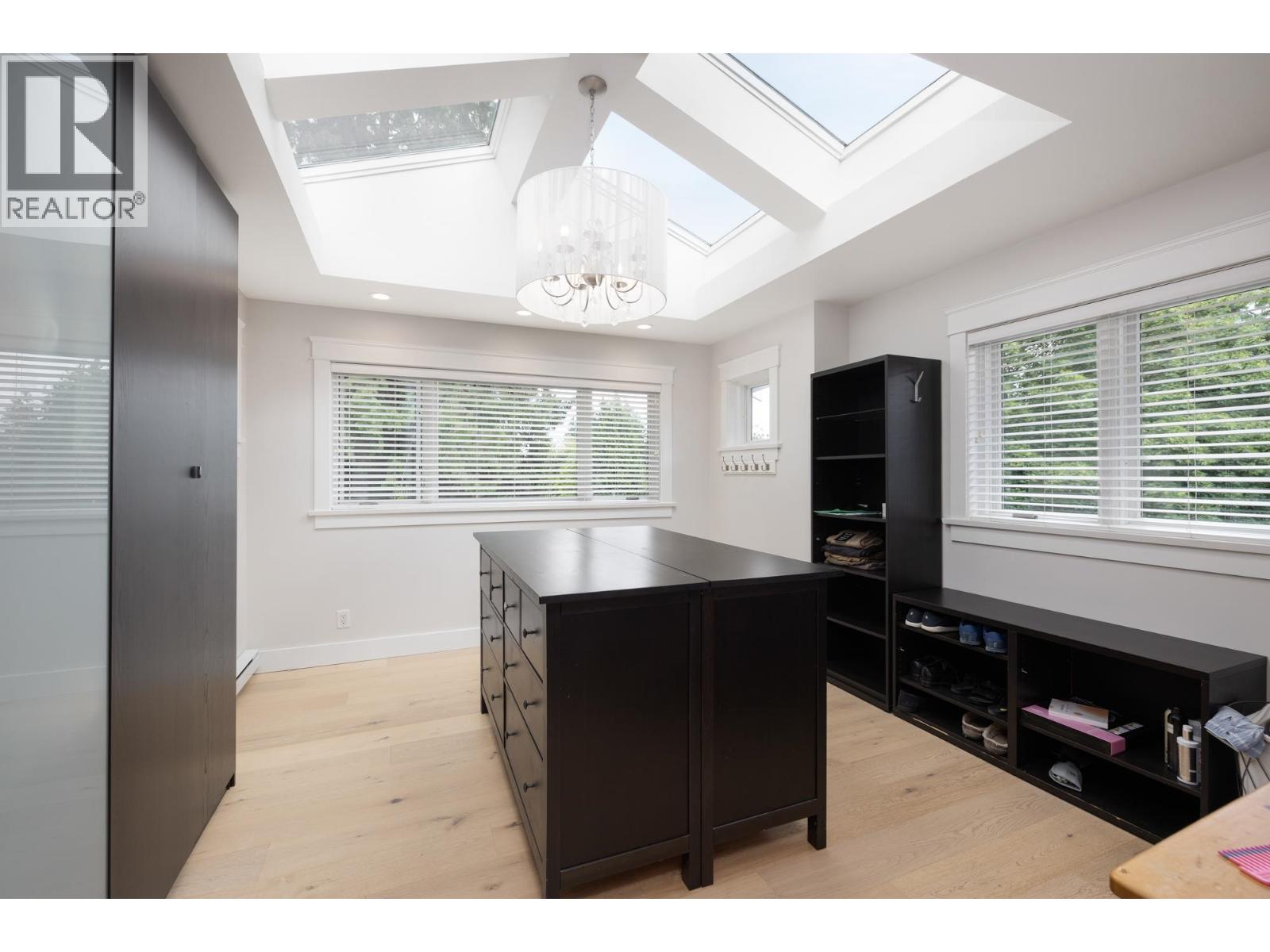 2678 Ailsa Crescent, North Vancouver, British Columbia  V7K 2B2 - Photo 32 - R3042815