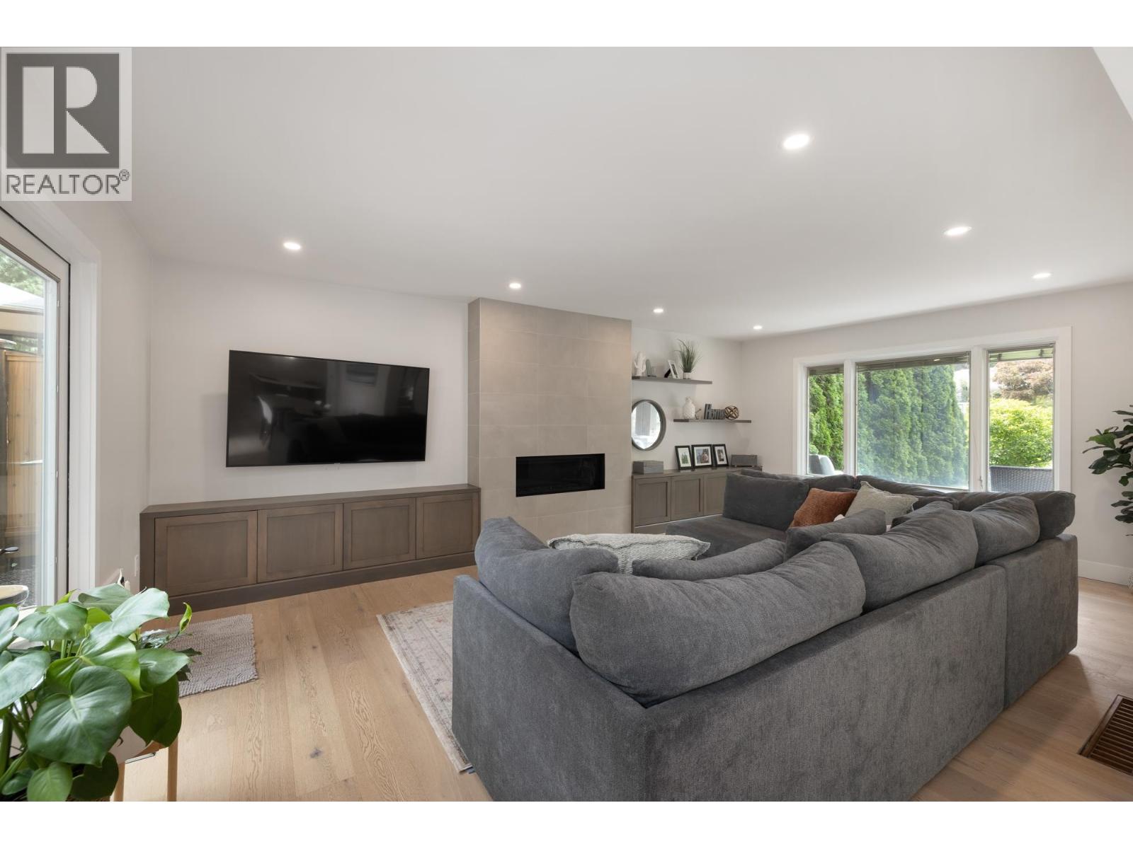 2678 Ailsa Crescent, North Vancouver, British Columbia  V7K 2B2 - Photo 6 - R3042815