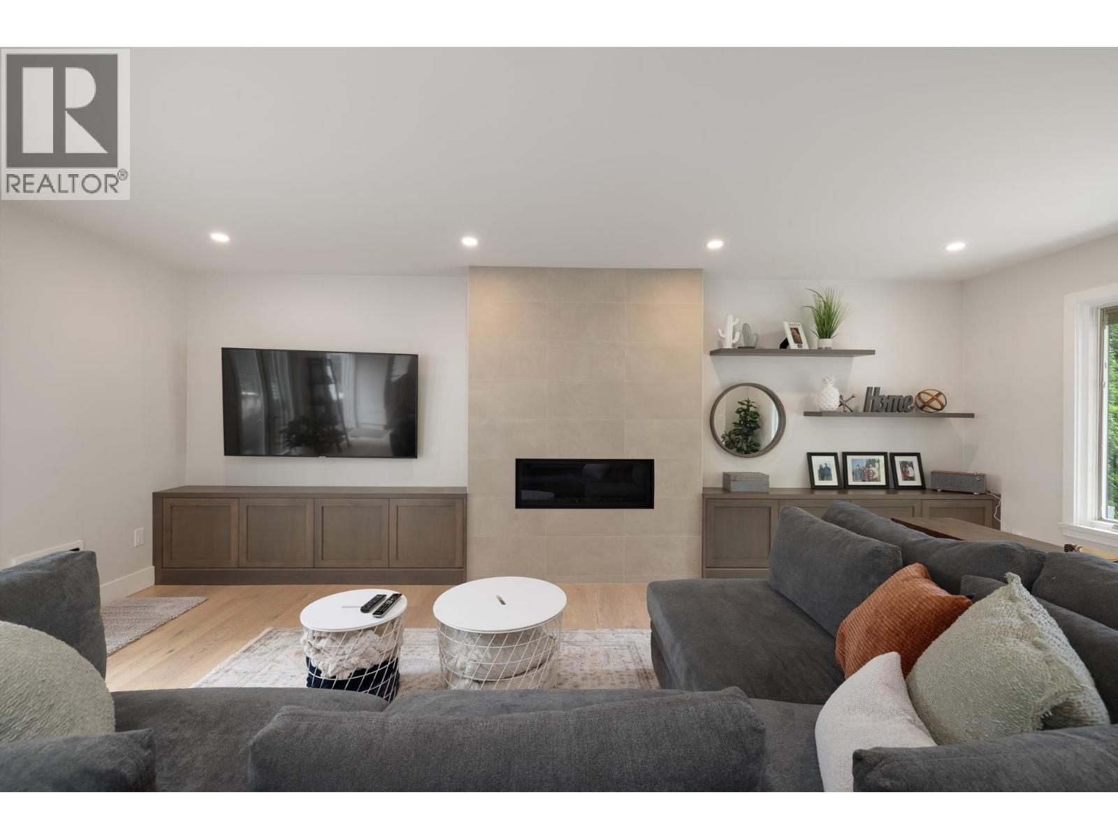 2678 Ailsa Crescent, North Vancouver, British Columbia  V7K 2B2 - Photo 7 - R3042815