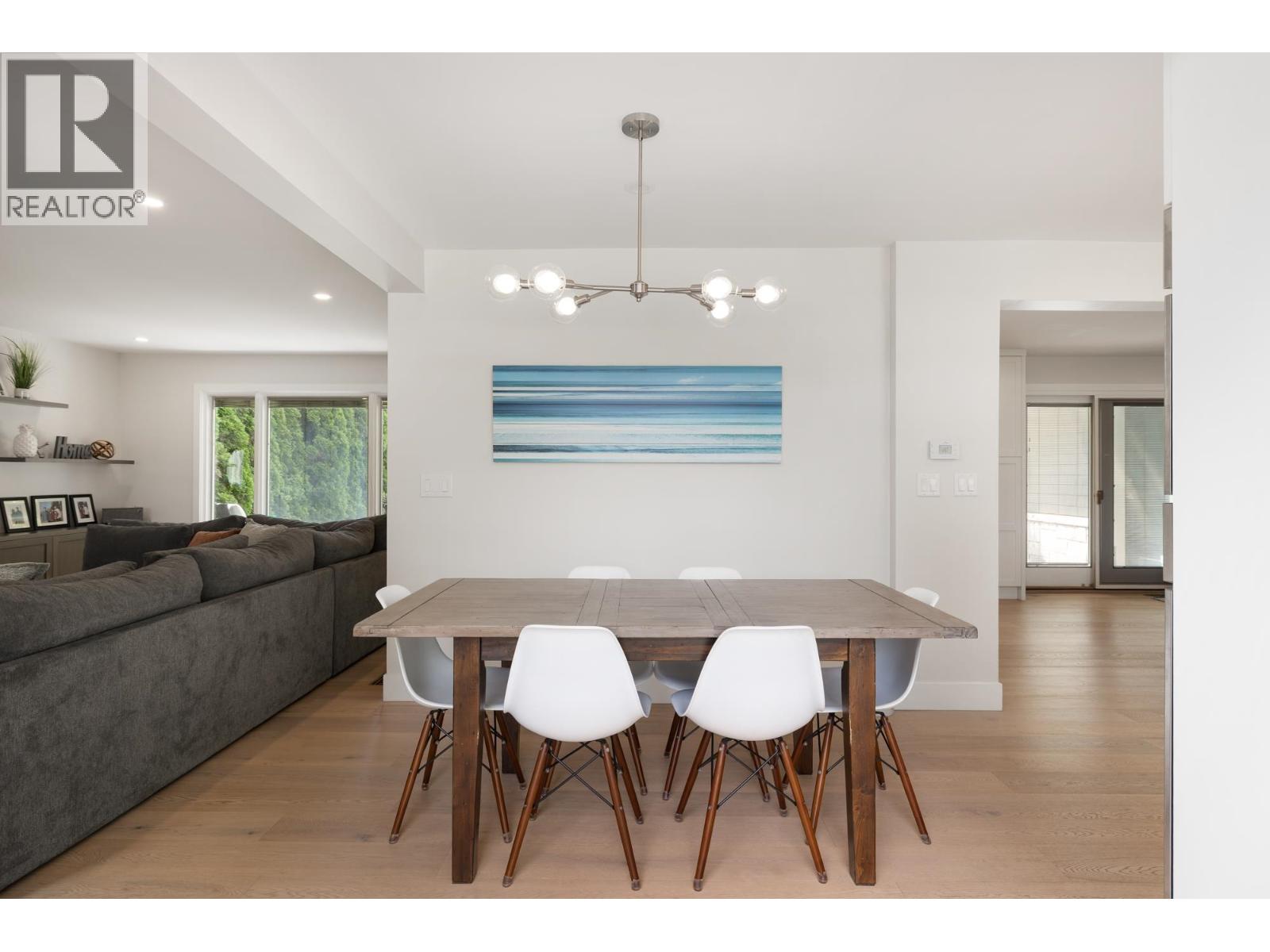 2678 Ailsa Crescent, North Vancouver, British Columbia  V7K 2B2 - Photo 8 - R3042815