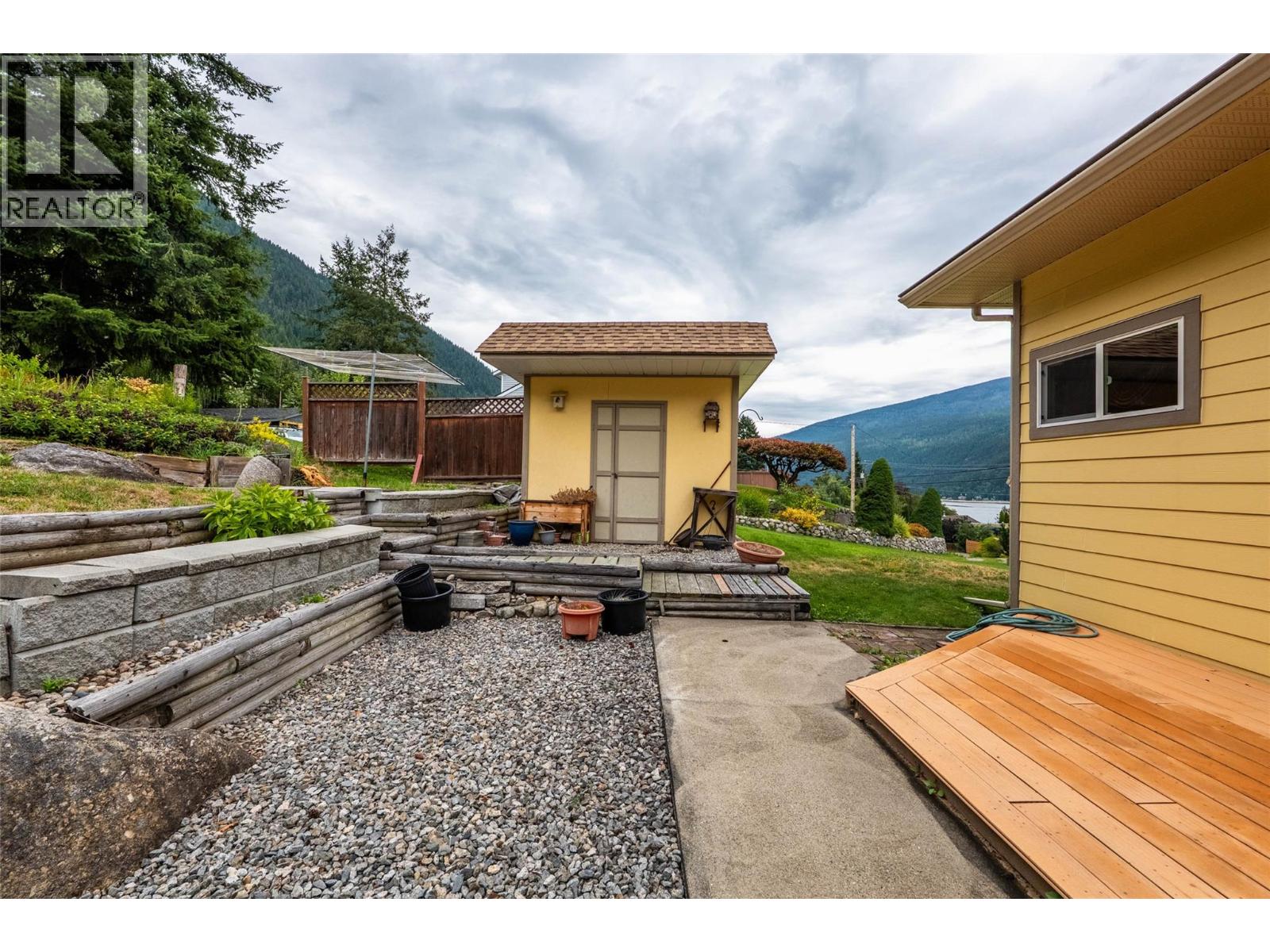 629 Johnstone Road, Nelson, British Columbia  V1L 6H8 - Photo 30 - 10360051