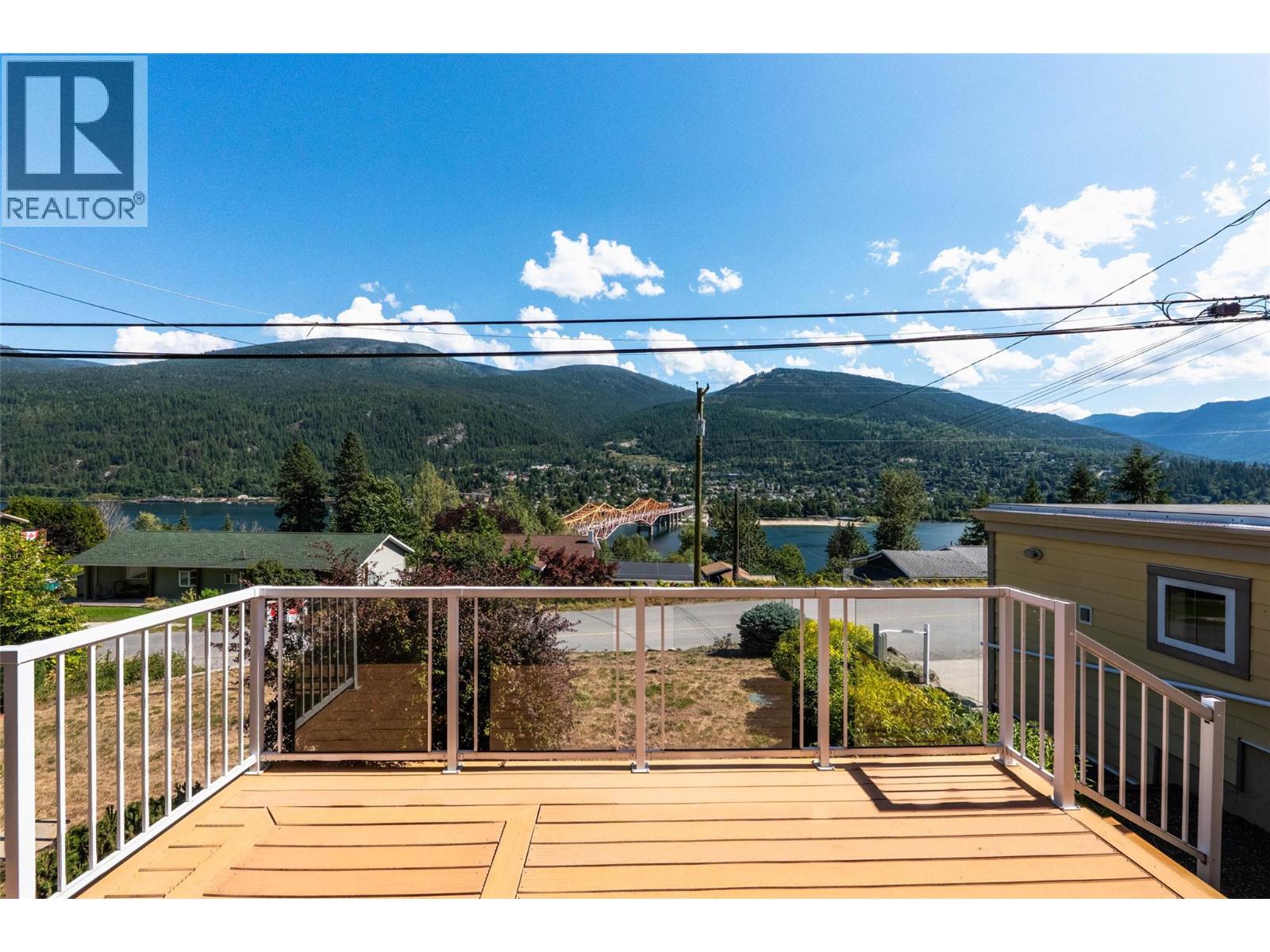 629 Johnstone Road, Nelson, British Columbia  V1L 6H8 - Photo 4 - 10360051