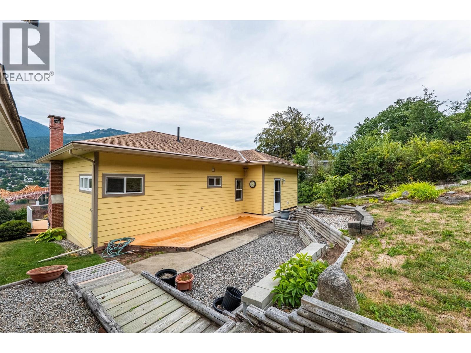 629 Johnstone Road, Nelson, British Columbia  V1L 6H8 - Photo 31 - 10360051