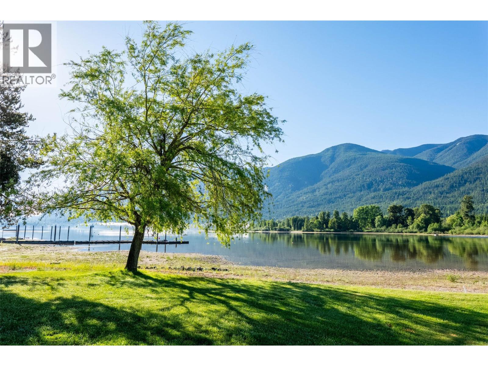 6158 Redfish Road, Nelson, British Columbia  V1L 6M9 - Photo 2 - 10360475