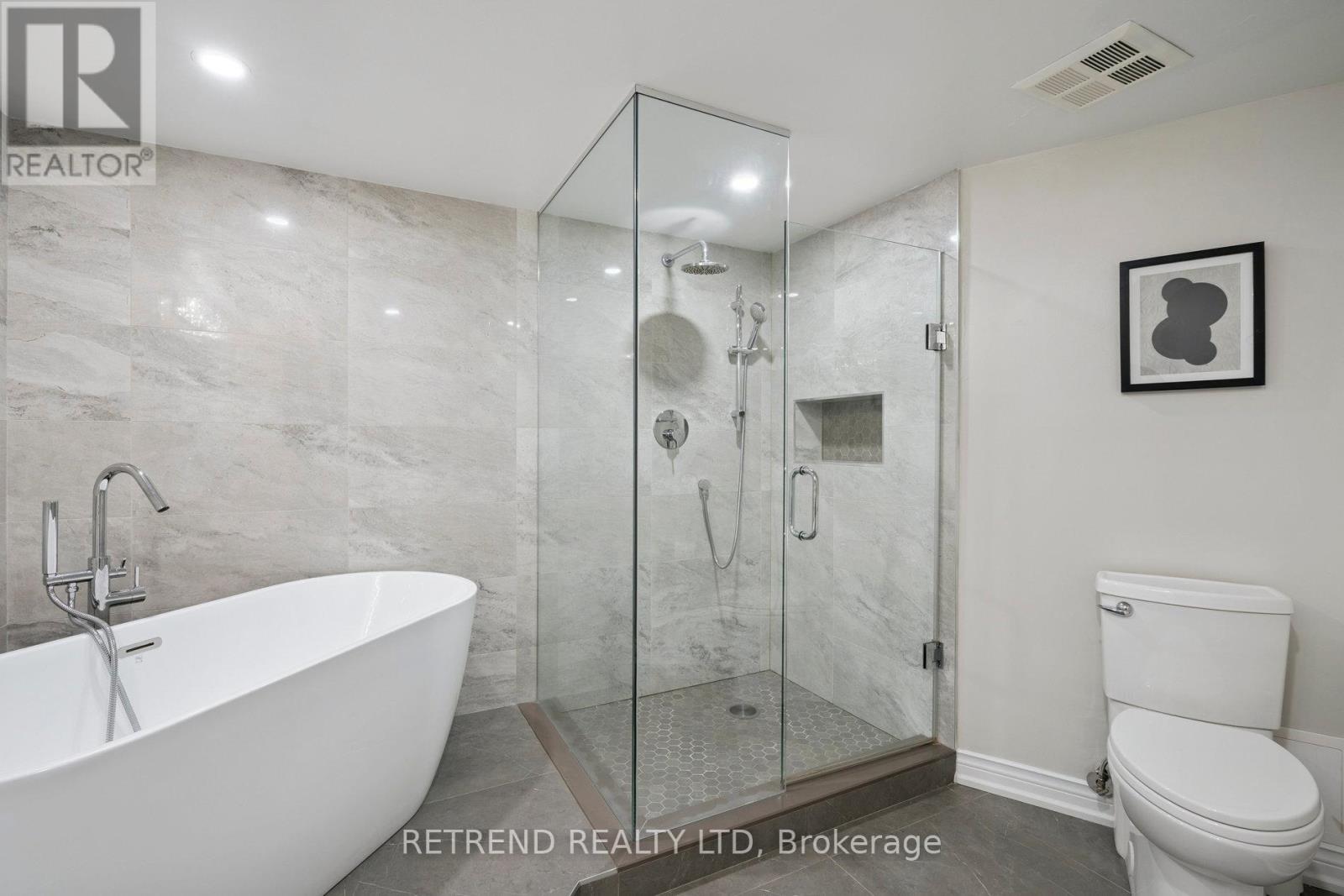 826 - 32 Clarissa Drive, Richmond Hill, Ontario  L4C 9R7 - Photo 27 - N12377529