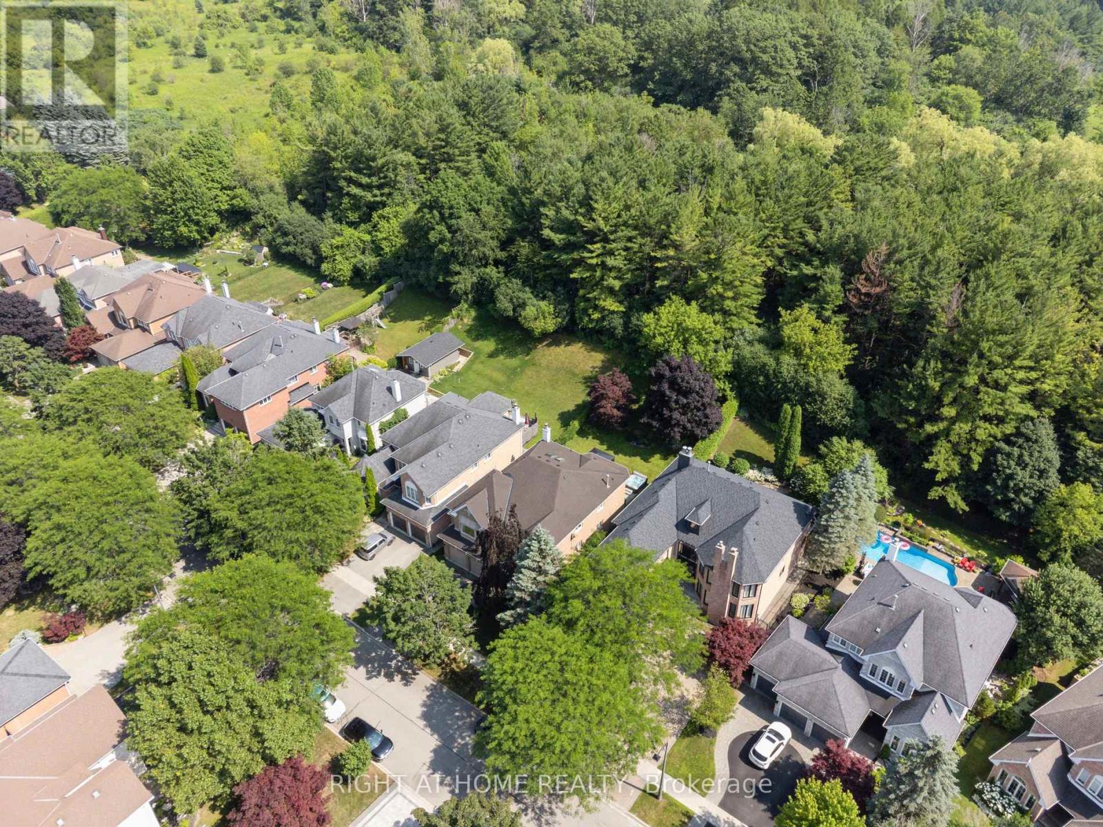 100 Carlyle Crescent, Aurora, Ontario  L4G 6P7 - Photo 41 - N12377533