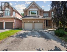 100 CARLYLE CRESCENT