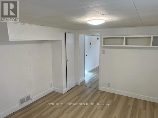 35 Argyle Avenue, Orillia, Ontario  L3V 2V5 - Photo 30 - S12377364