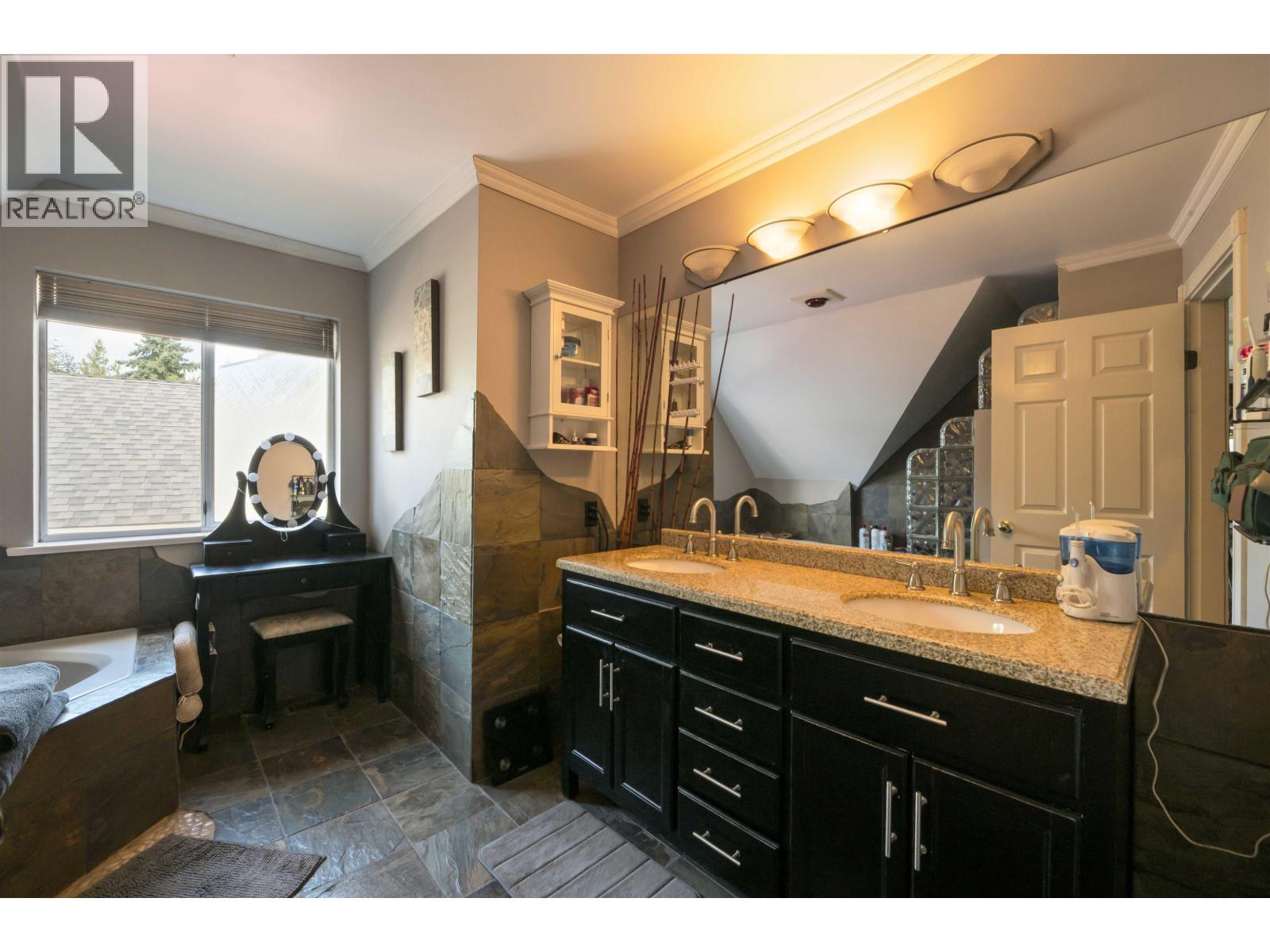 21469 126 Avenue, Maple Ridge, British Columbia  V4R 2H4 - Photo 22 - R3041763