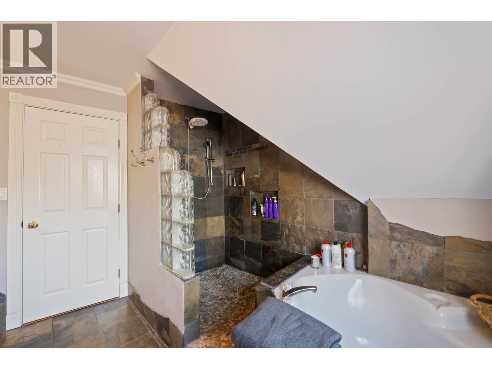 21469 126 Avenue, Maple Ridge, British Columbia  V4R 2H4 - Photo 23 - R3041763