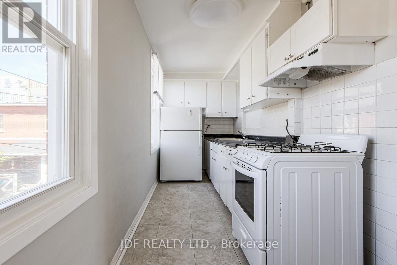 740 Lansdowne Avenue, Toronto (Dovercourt-Wallace Emerson-Junction), Ontario  M6H 3Y8 - Photo 28 - W12377335