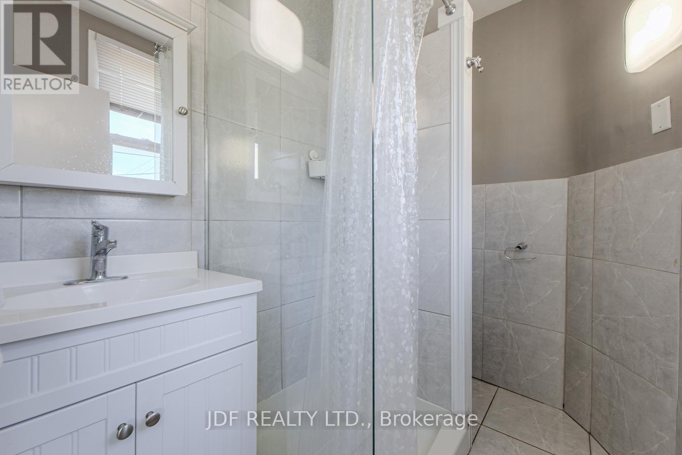 740 Lansdowne Avenue, Toronto (Dovercourt-Wallace Emerson-Junction), Ontario  M6H 3Y8 - Photo 29 - W12377335