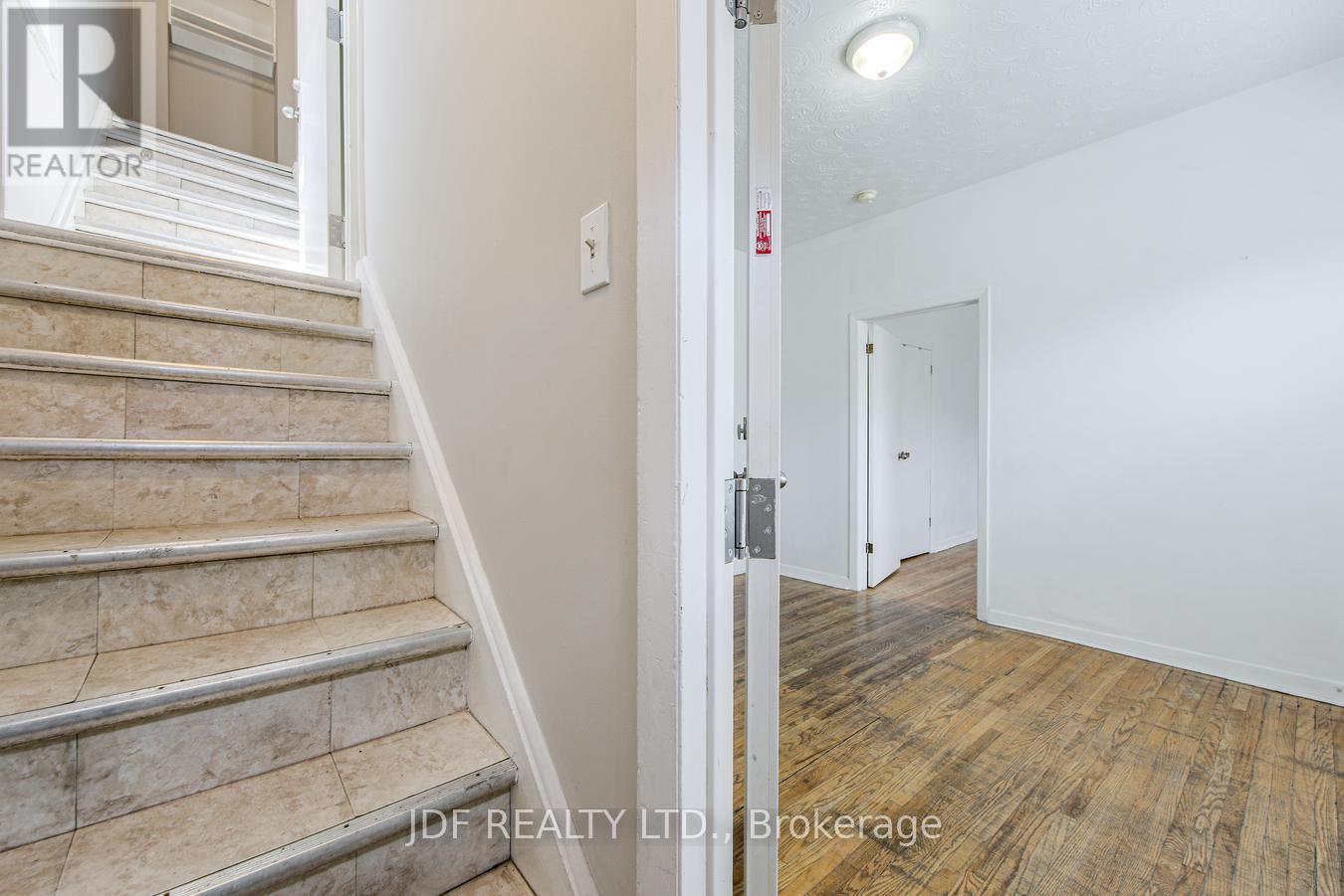 Property at 740 LANSDOWNE AVENUE image 4
