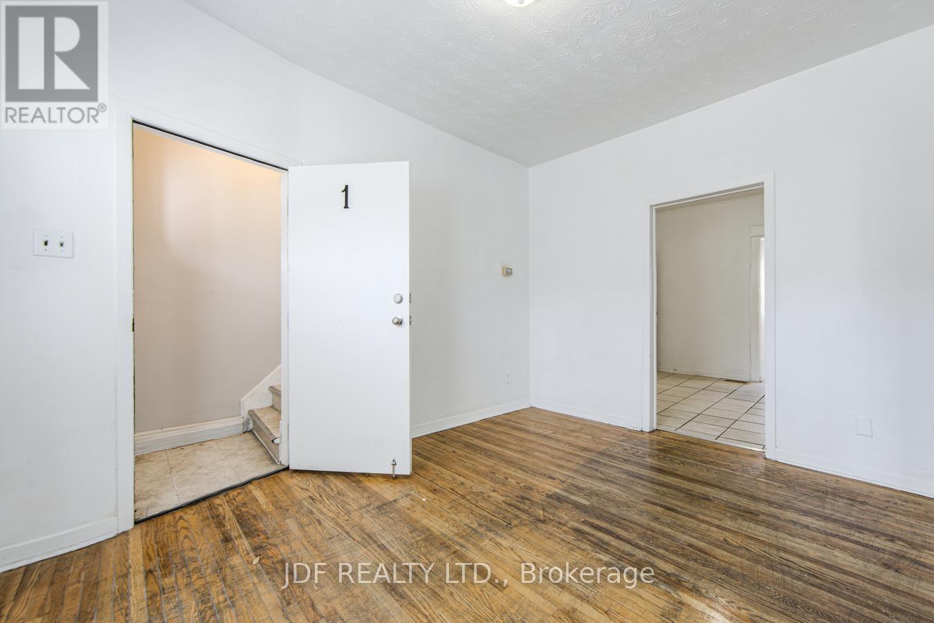 740 Lansdowne Avenue, Toronto (Dovercourt-Wallace Emerson-Junction), Ontario  M6H 3Y8 - Photo 6 - W12377335