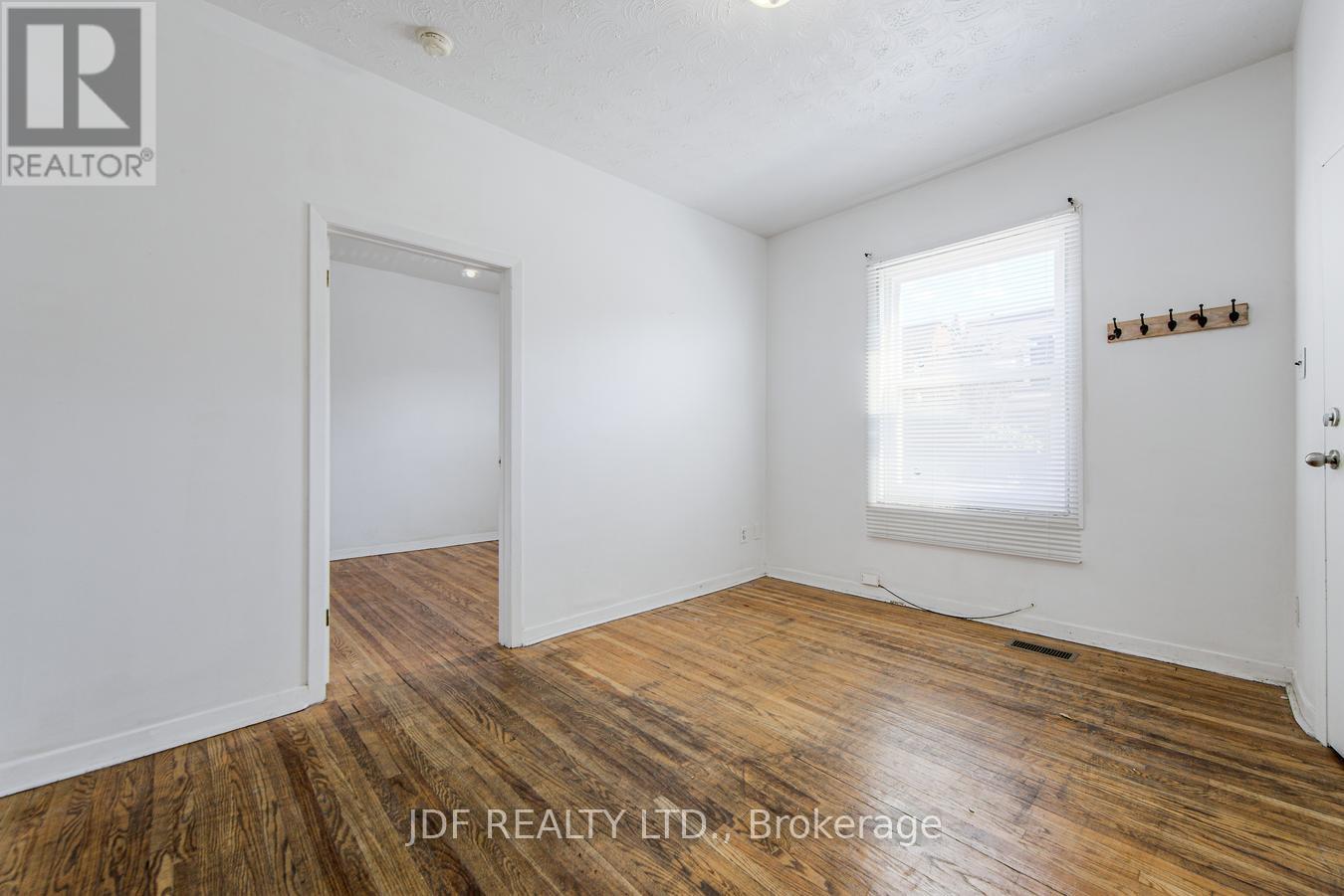 740 Lansdowne Avenue, Toronto (Dovercourt-Wallace Emerson-Junction), Ontario  M6H 3Y8 - Photo 7 - W12377335