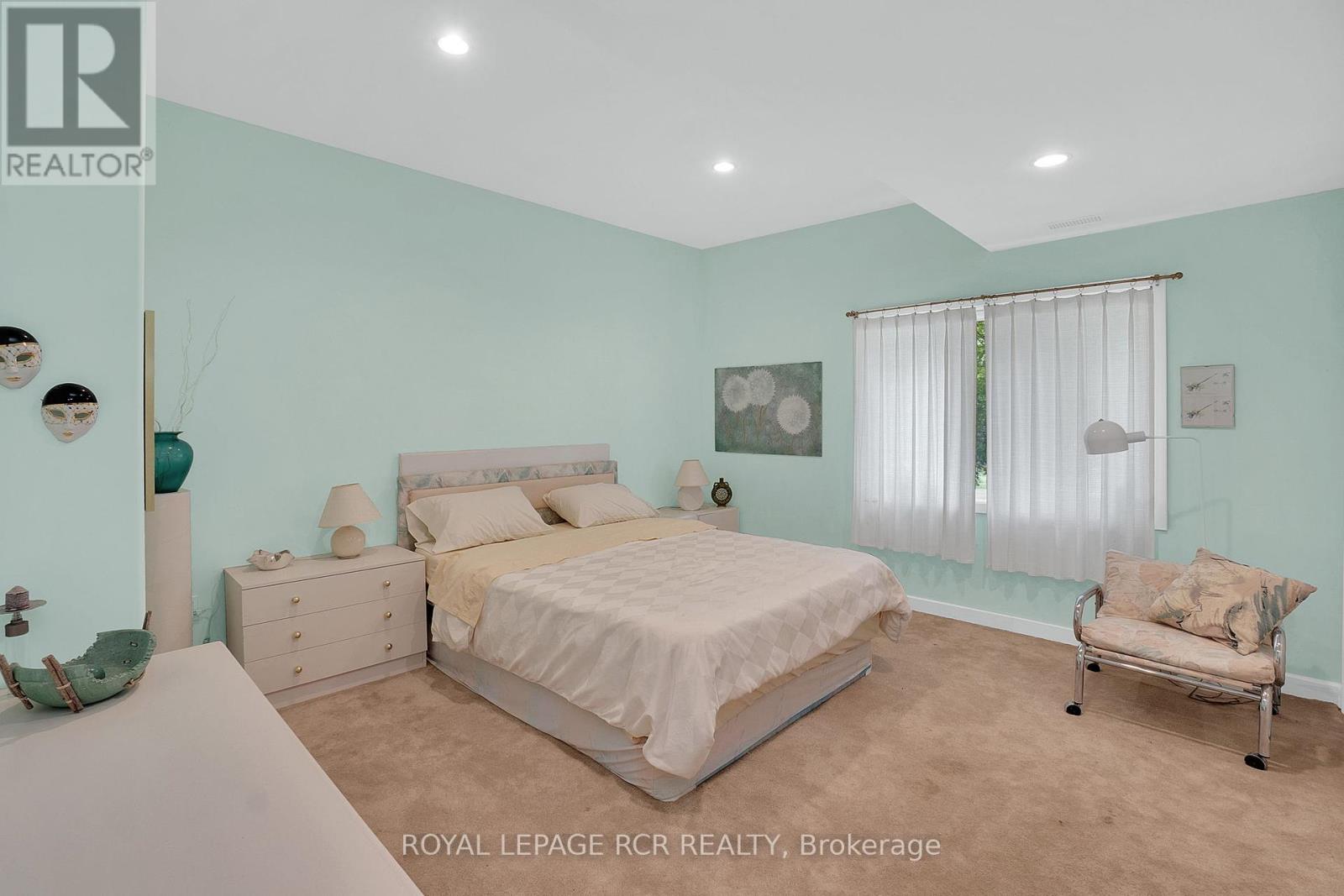 5 Woodlot Court, Caledon (Palgrave), Ontario  L7E 0C2 - Photo 38 - W12377343