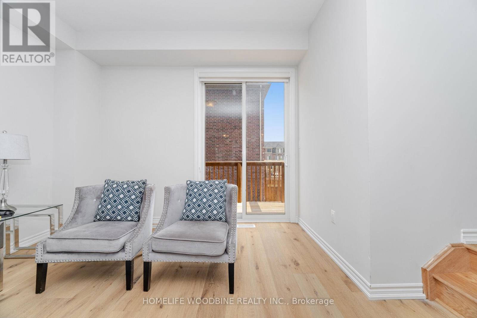 15 Arcola Street, Brampton (Goreway Drive Corridor), Ontario  L6P 4N7 - Photo 20 - W12377392