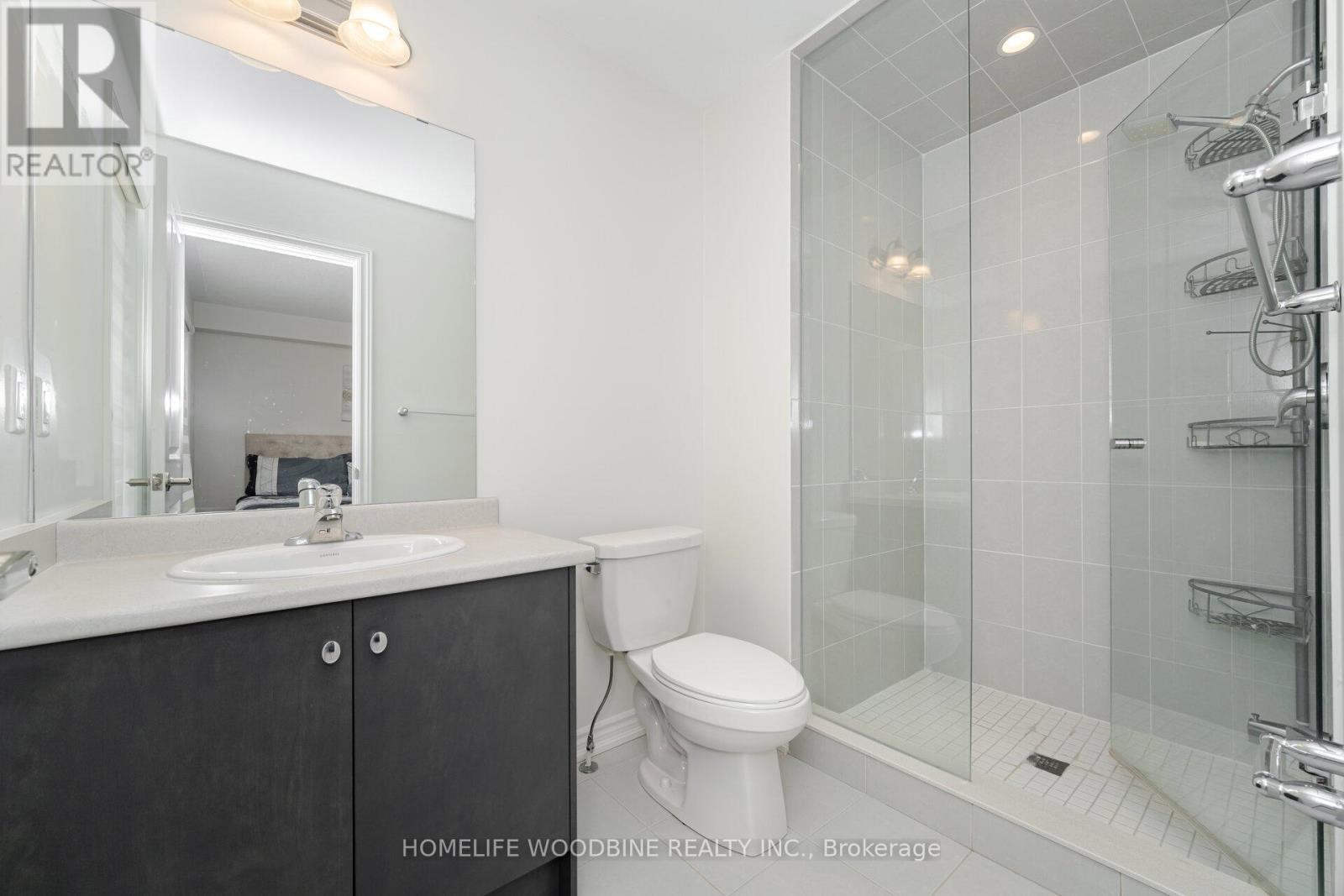 15 Arcola Street, Brampton (Goreway Drive Corridor), Ontario  L6P 4N7 - Photo 32 - W12377392