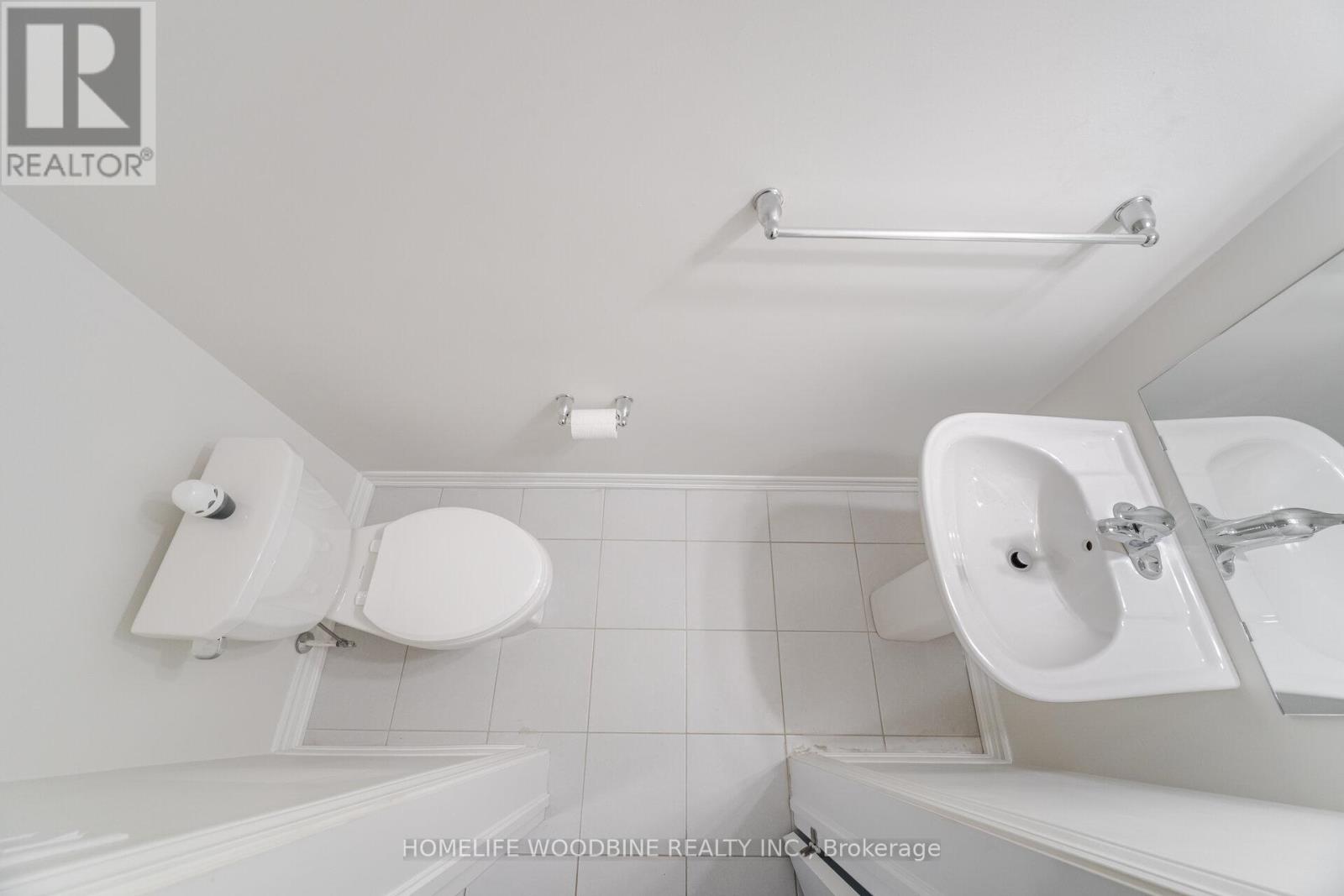 15 Arcola Street, Brampton (Goreway Drive Corridor), Ontario  L6P 4N7 - Photo 42 - W12377392
