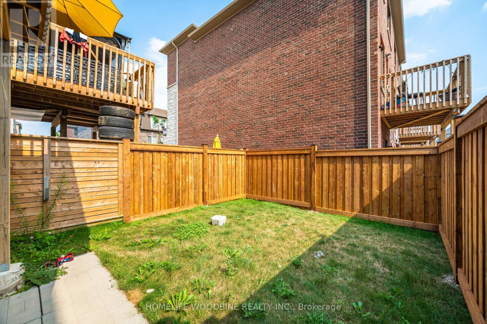 15 Arcola Street, Brampton (Goreway Drive Corridor), Ontario  L6P 4N7 - Photo 46 - W12377392
