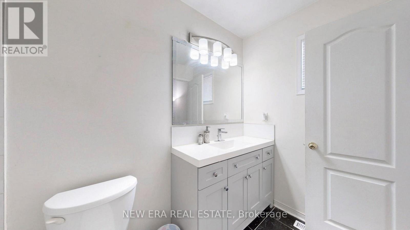 624 Rossellini Drive, Mississauga (Meadowvale Village), Ontario  L5W 1M3 - Photo 28 - W12377491