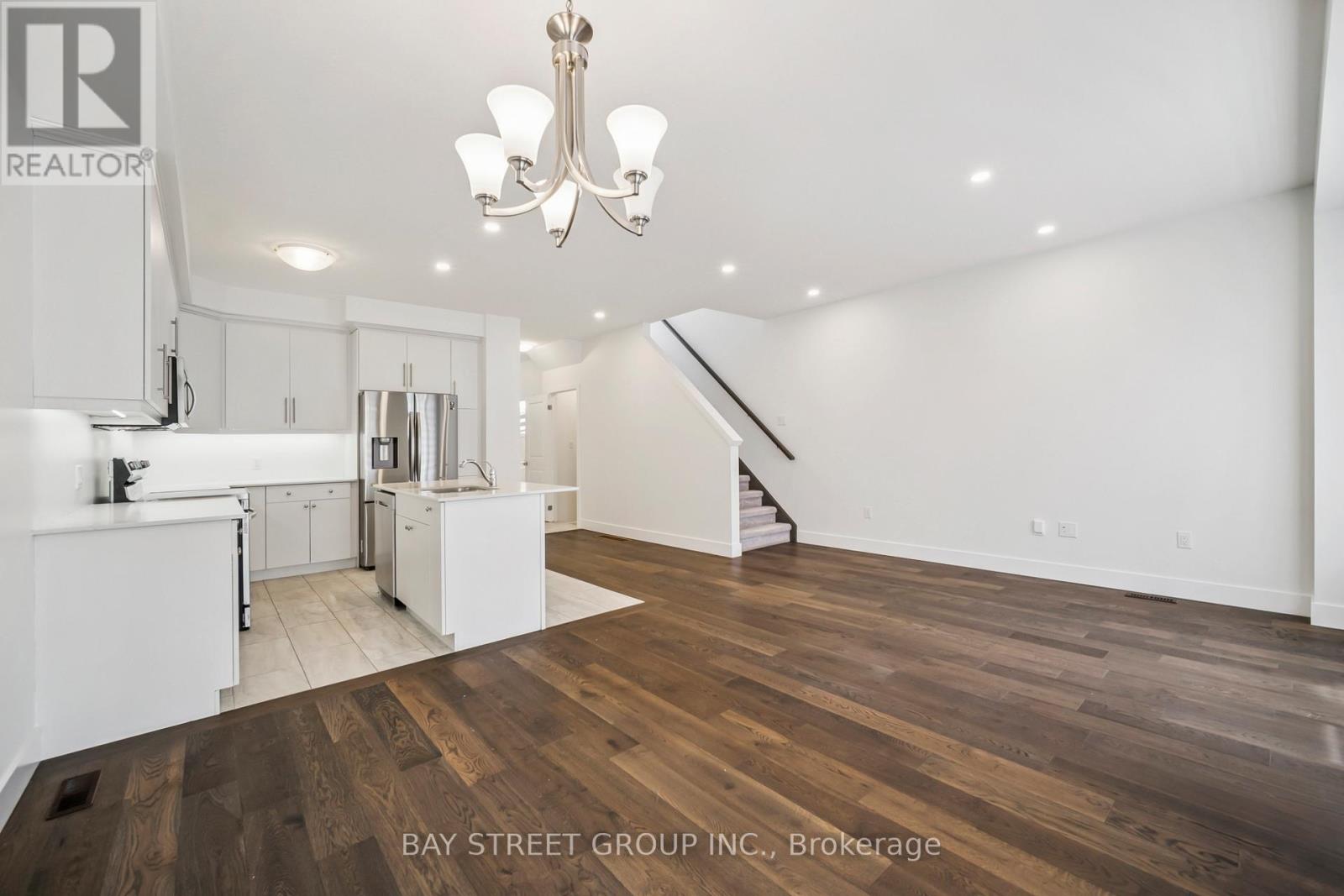 15 - 745 Chelton Road, London South (South U), Ontario  N6M 0J1 - Photo 11 - X12377358
